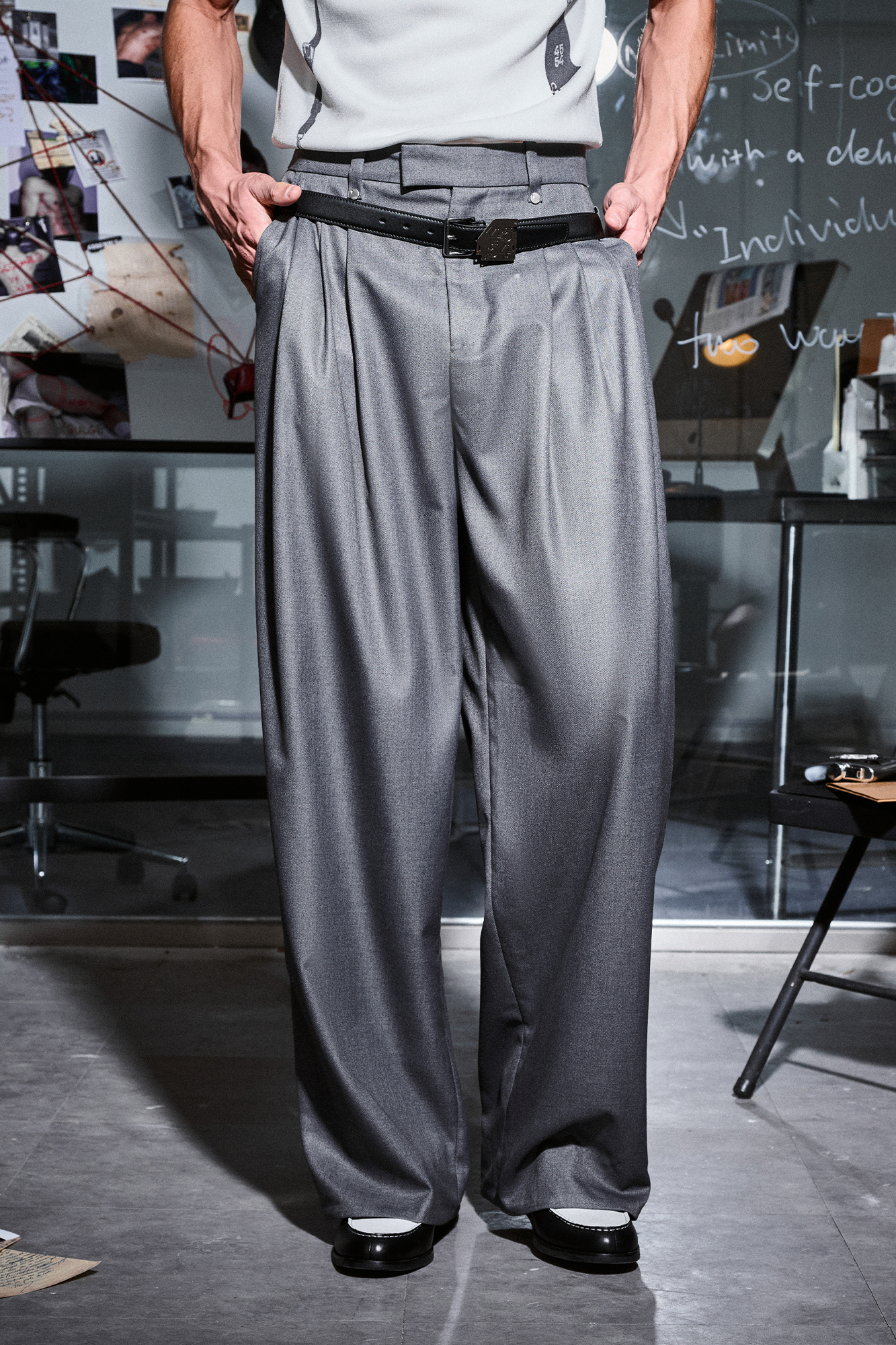 455EMBLE Pleated Wide-Leg Trousers