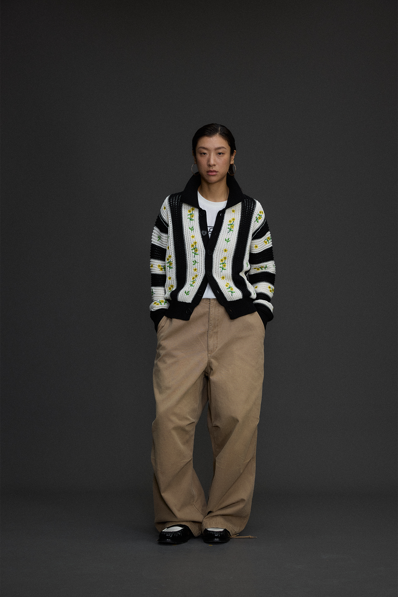NIANJIUYIKOUER Floral Embroidered Contrast Collar Cardigan, premium urban and streetwear designers apparel on PROJECTISR.com, NIANJIUYIKOUER