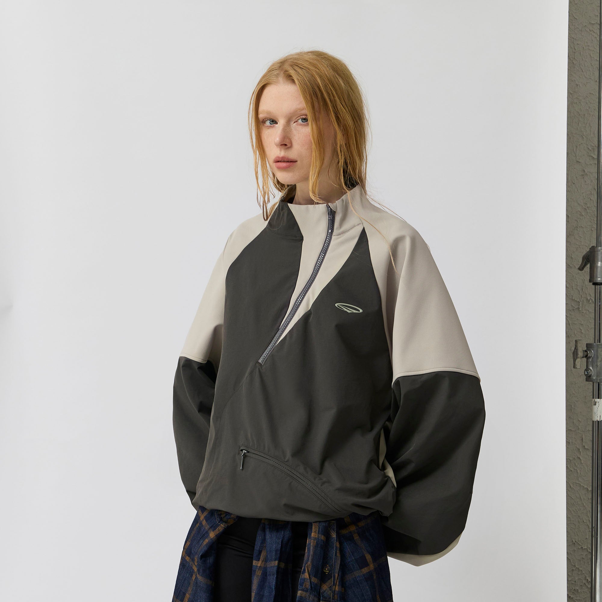 ORGANIC EMOTION Contrast Diagonal Half Zip Oversized  Windbreaker