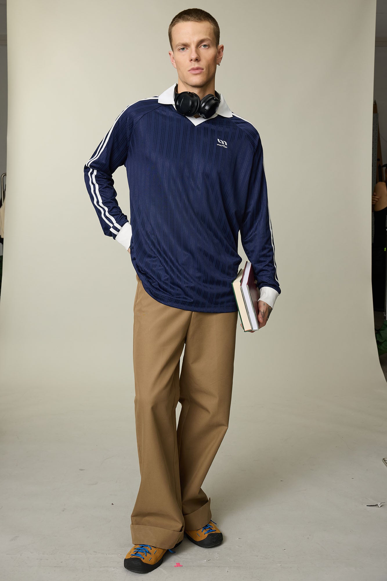 UMAMIISM Contrast V-Neck Stripe Long-Sleeve Tee, premium urban and streetwear designers apparel on PROJECTISR.com, UMAMIISM