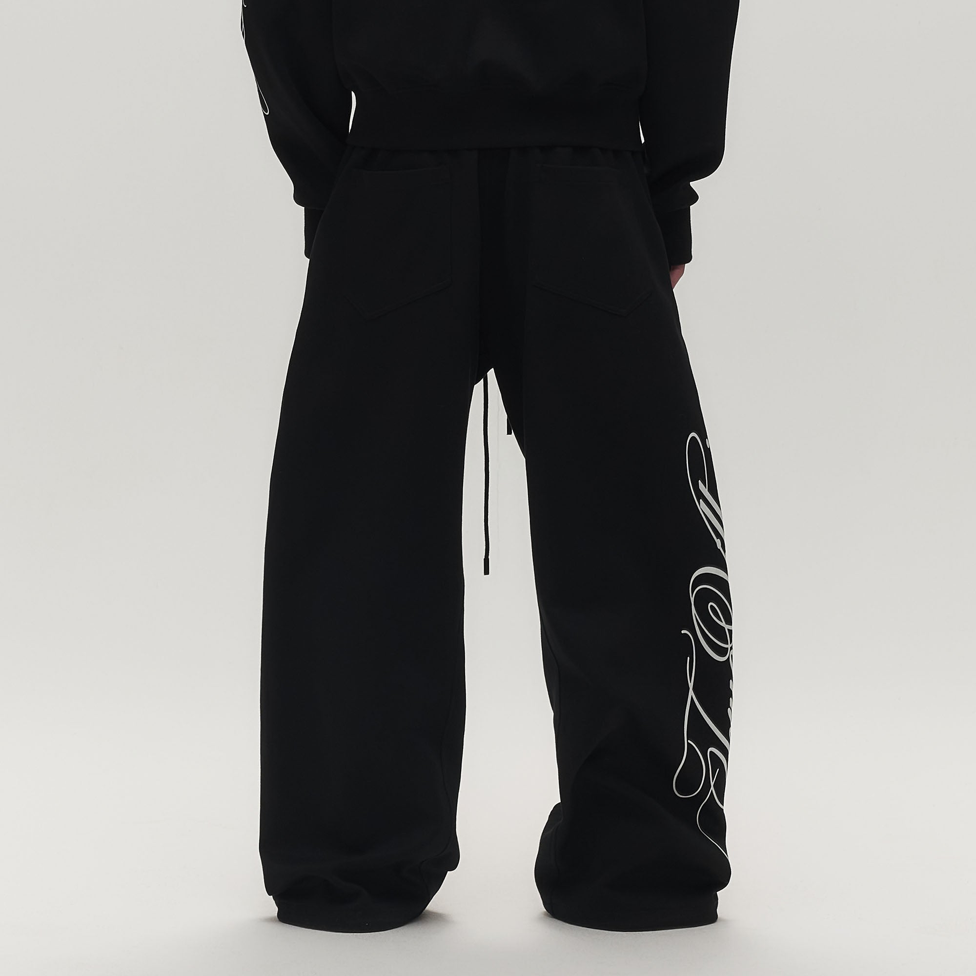SAVAGEGROWTHWORLD No.05 True Villain Patch Drawstring Sweatpants