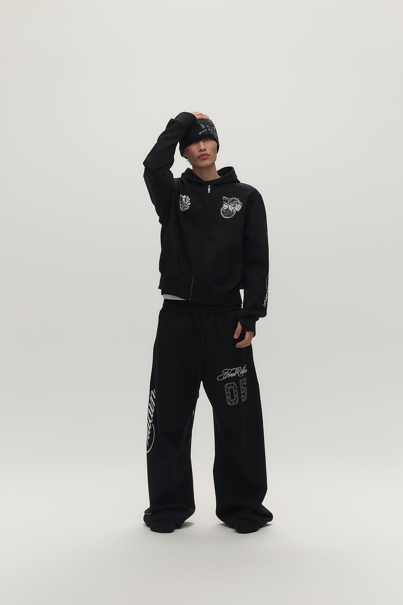 SAVAGEGROWTHWORLD No.05 True Villain Patch Zip-Up Hoodie