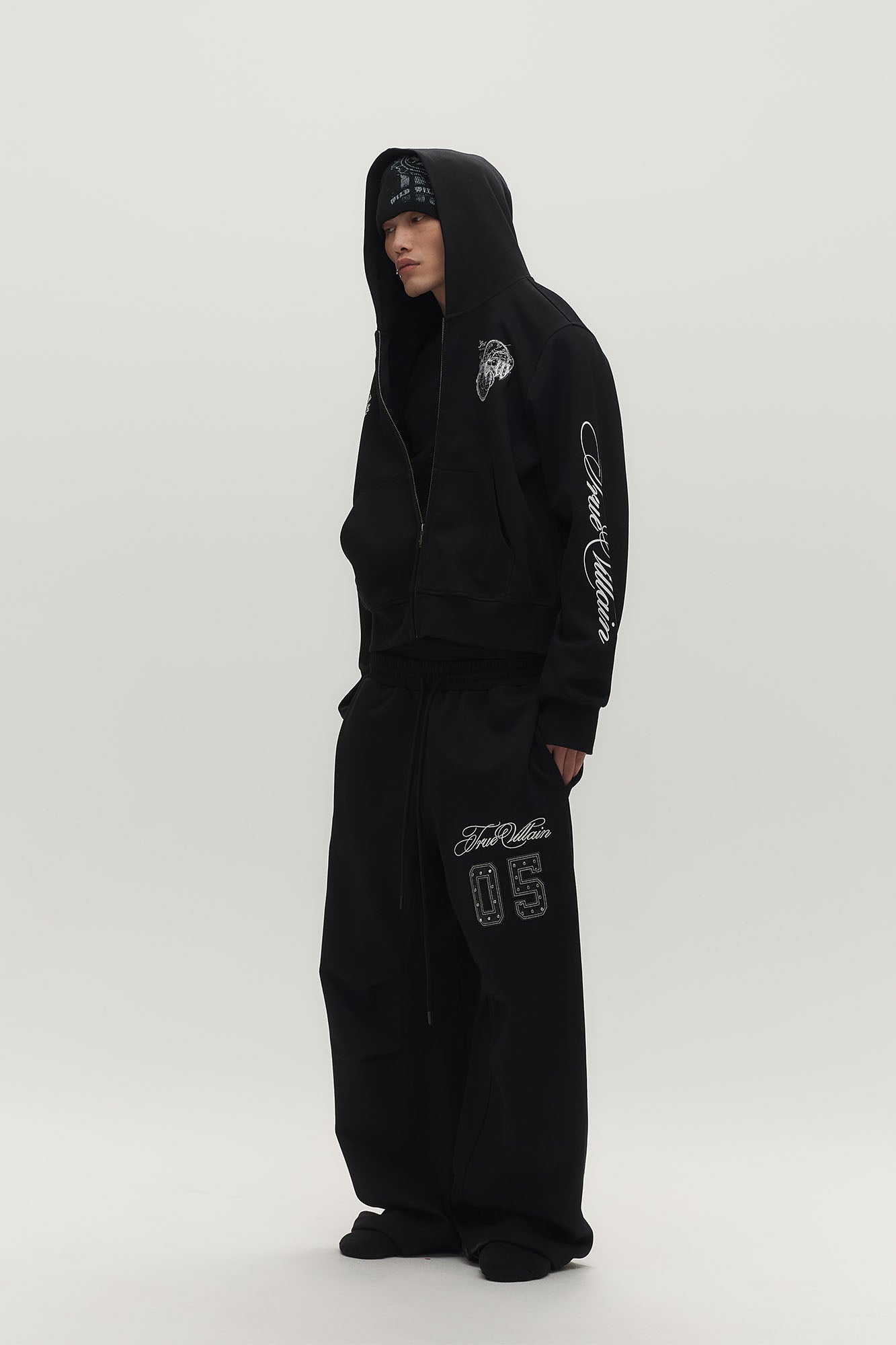 SAVAGEGROWTHWORLD No.05 True Villain Patch Drawstring Sweatpants
