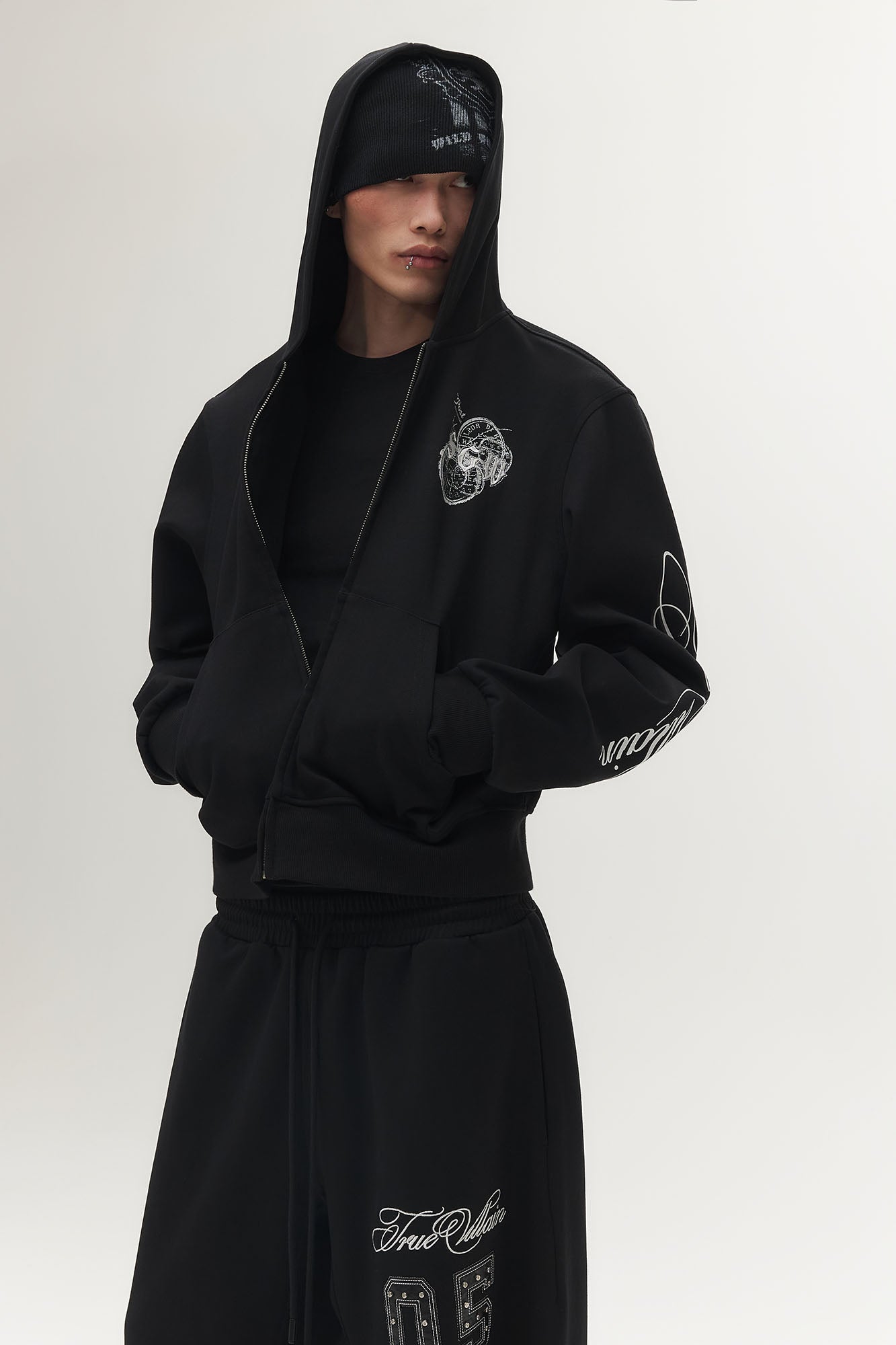 SAVAGEGROWTHWORLD No.05 True Villain Patch Zip-Up Hoodie