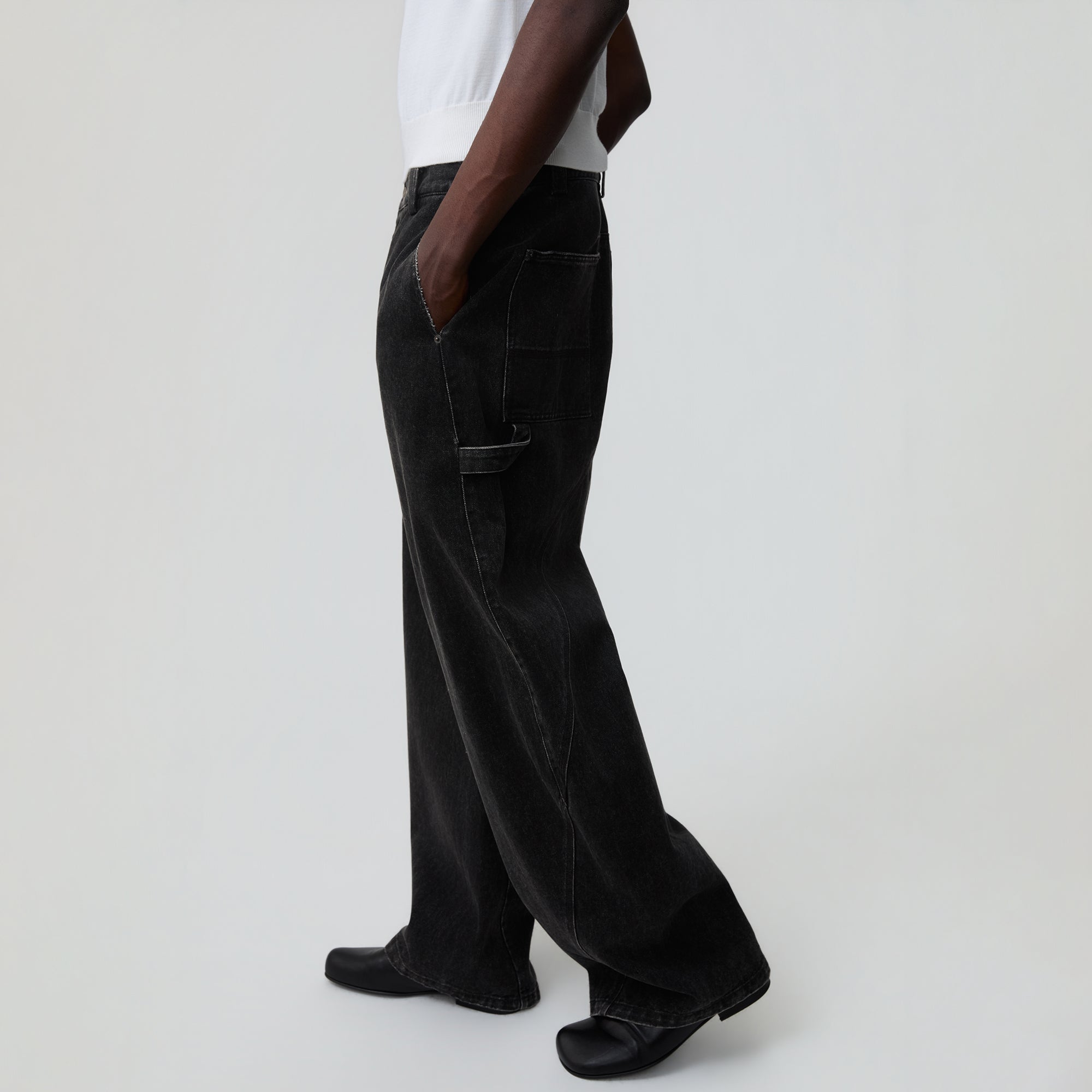 OPICLOTH Classic Washed Panel Straight-Leg Jeans