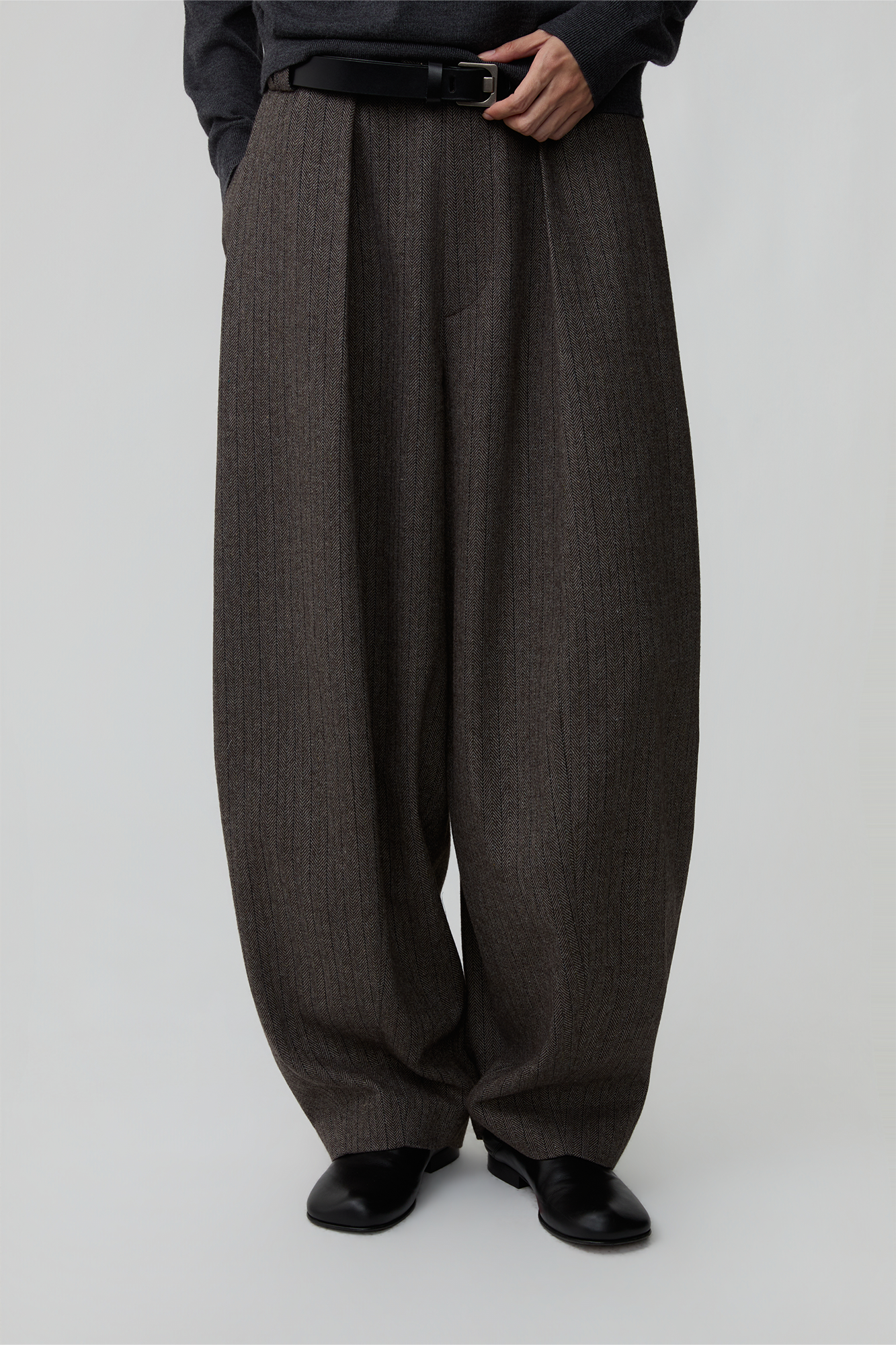 OPICLOTH Classic Elastic Waist Tapered Pants, premium urban and streetwear designers apparel on PROJECTISR.com, OPICLOTH