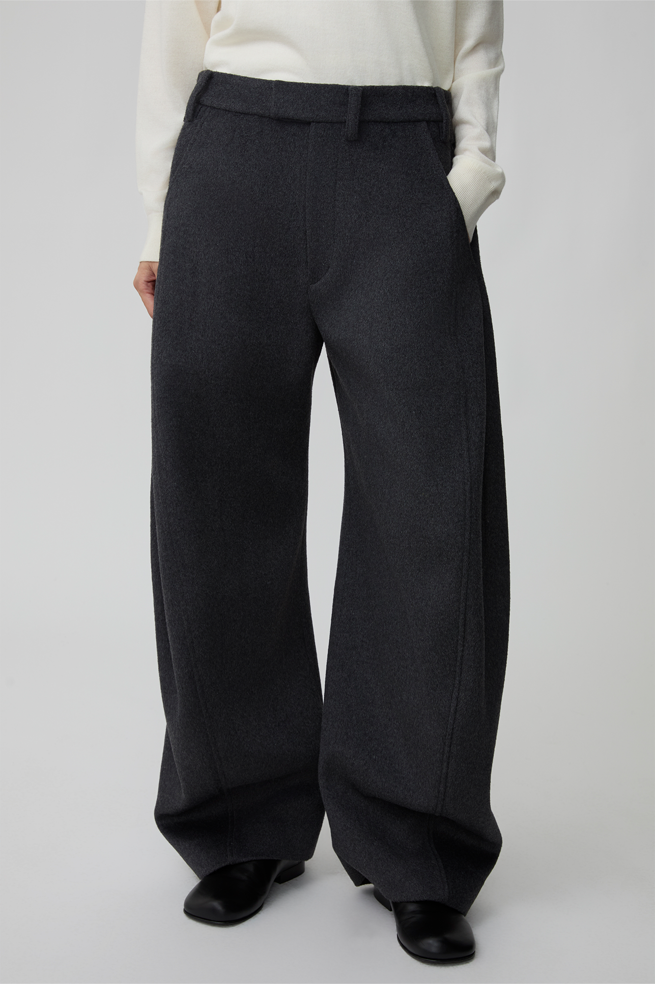 SCD CROWD 24Fw Bloom Pants bolan似 opium OPICLOTH Essential Wool-Blend Barrel Pants