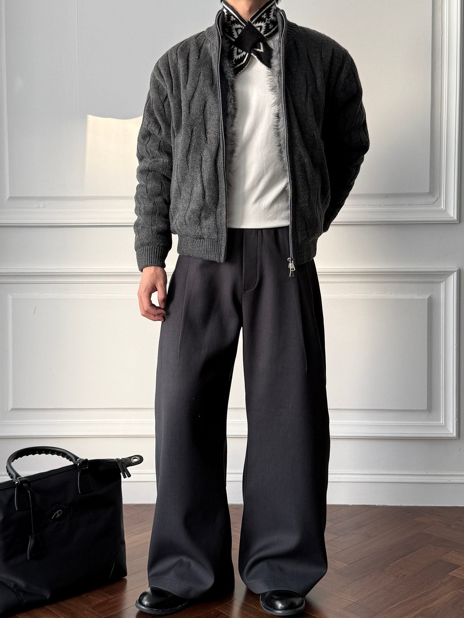 CATSSTAC Wave-Knit Stand-Collar Zip-Up Sweater