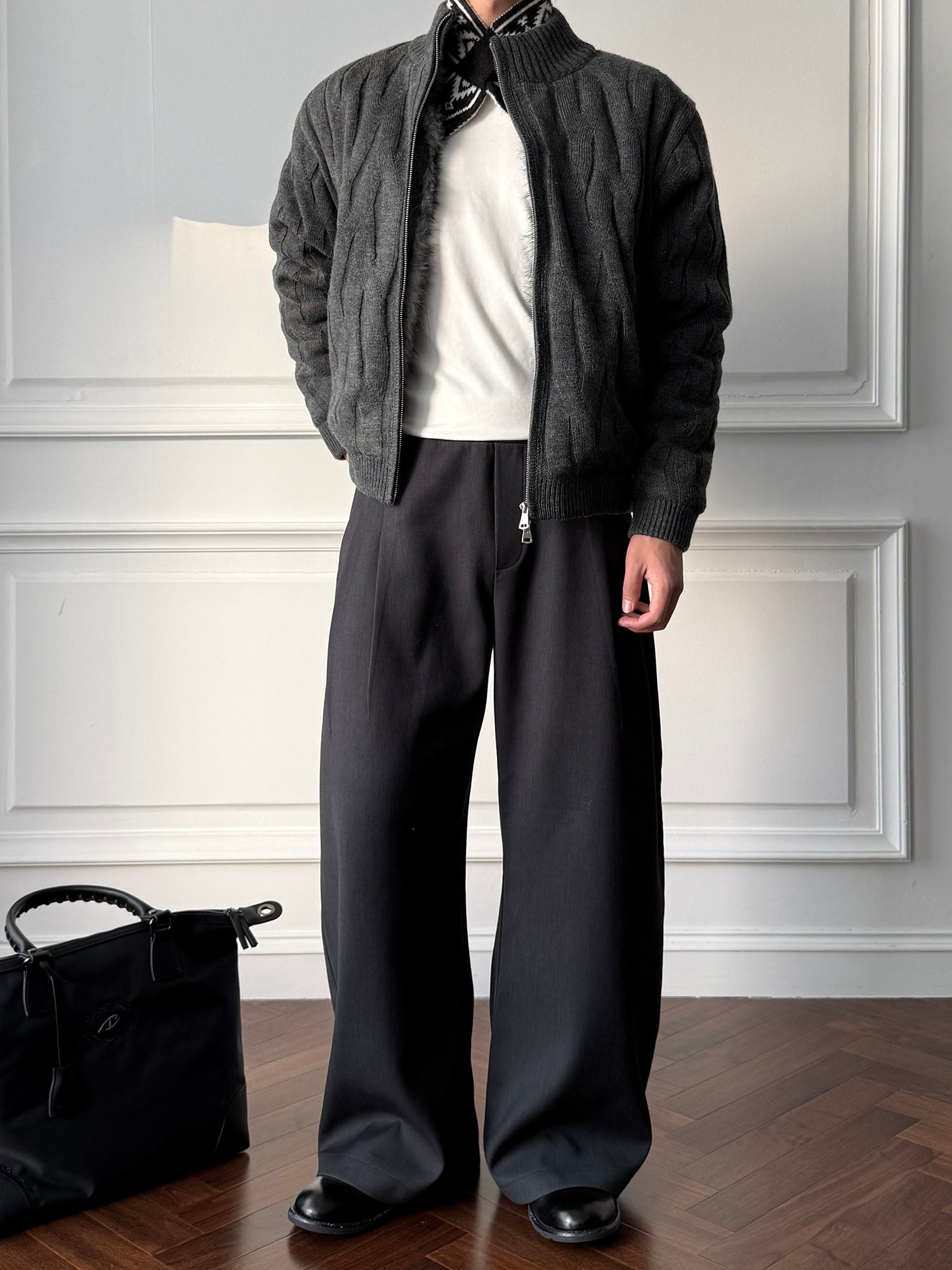 CATSSTAC Wave-Knit Stand-Collar Zip-Up Sweater