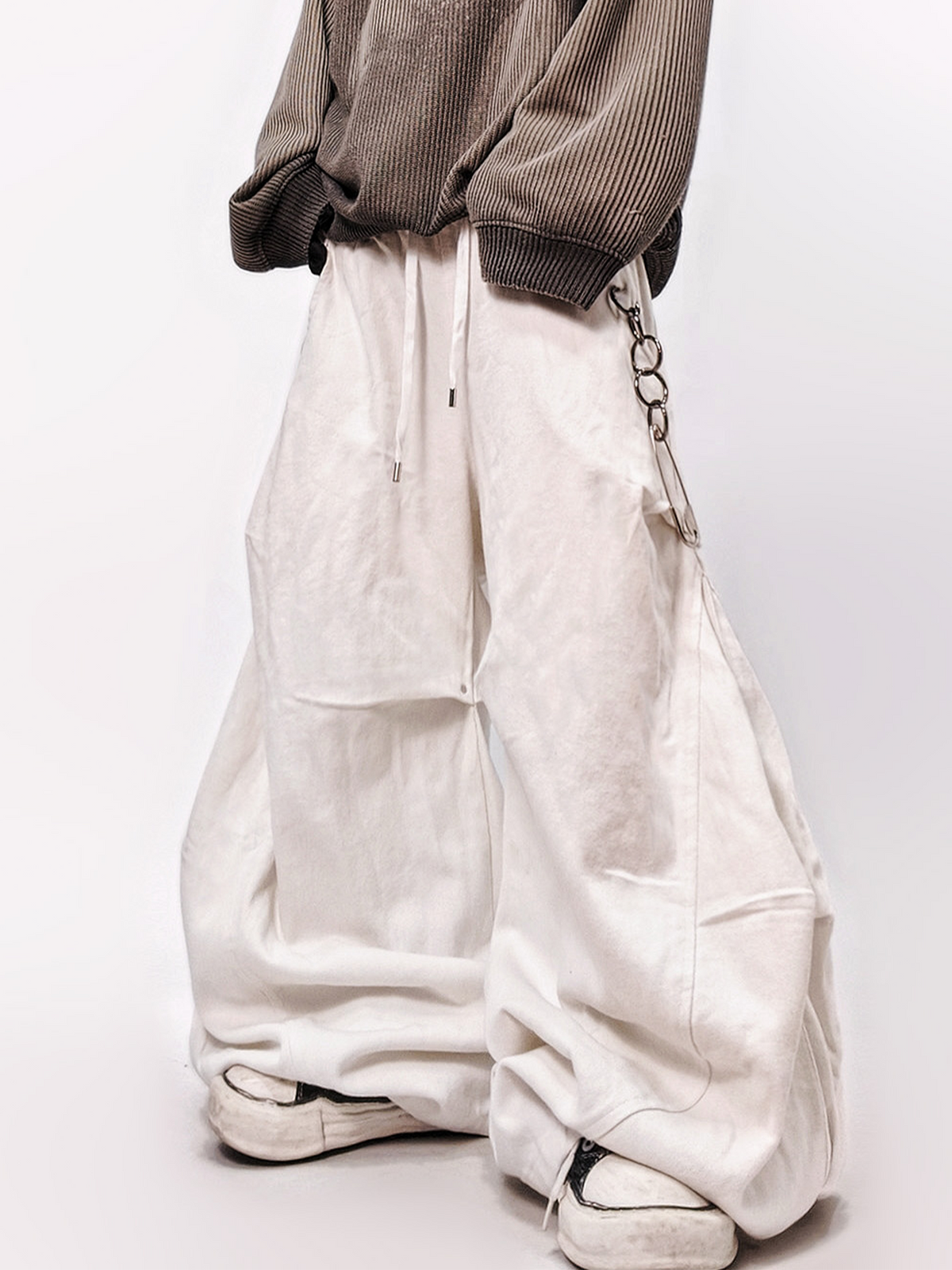UUCSCC Washed Curved Wide-Leg Jeans