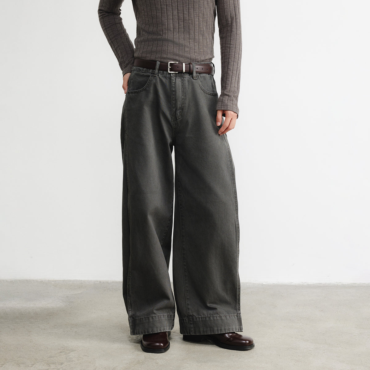 SAMMOKONPA Retro Washed Deconstructed Wide-Leg Jeans