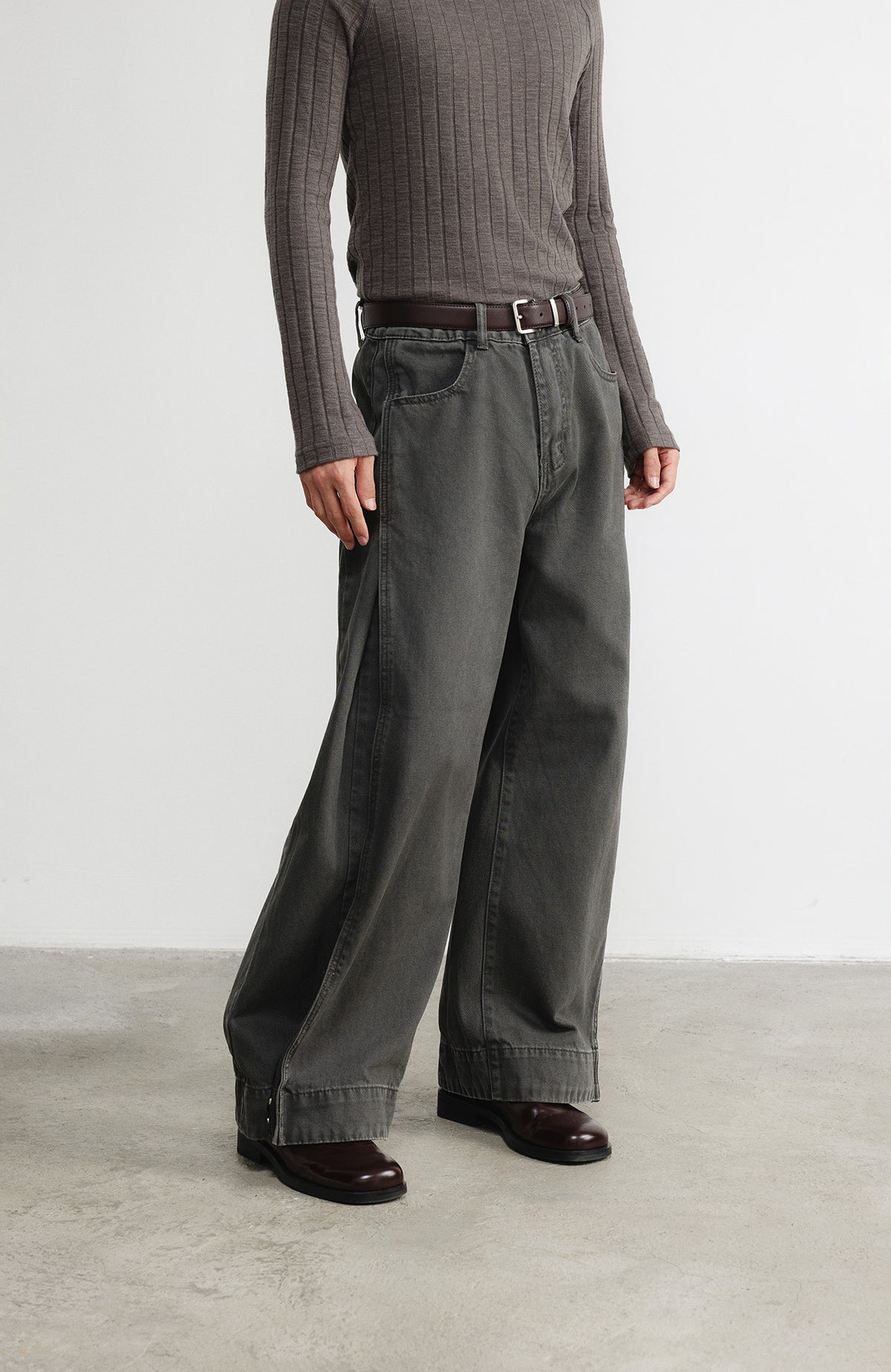 SAMMOKONPA Retro Washed Deconstructed Wide-Leg Jeans