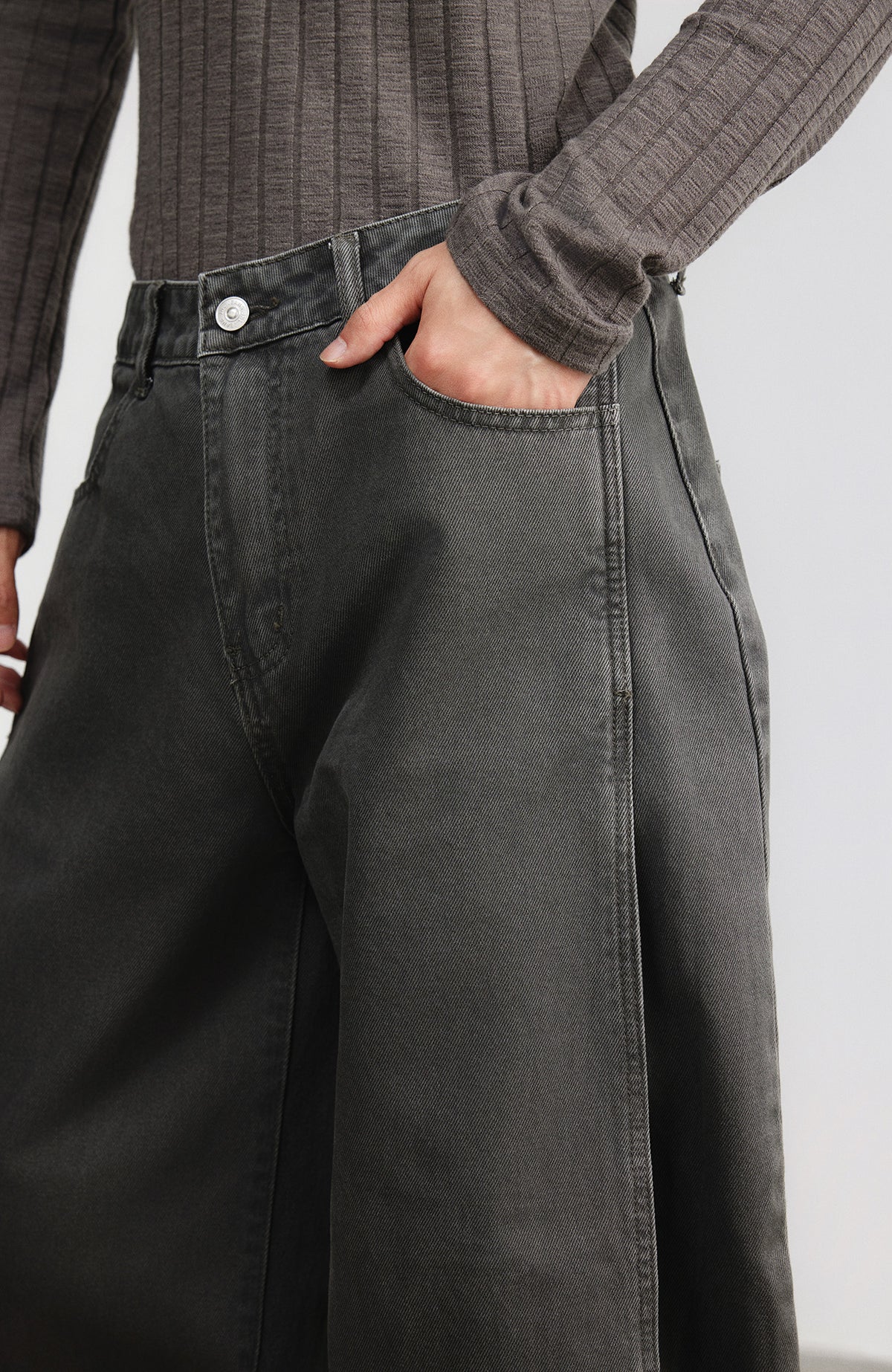 SAMMOKONPA Retro Washed Deconstructed Wide-Leg Jeans