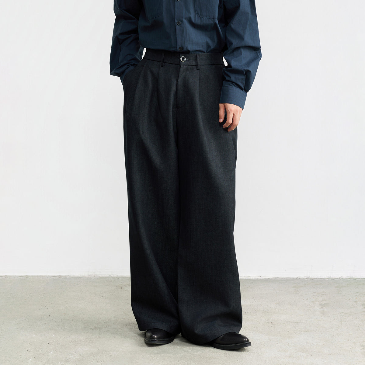 SAMMOKONPA Retro Double-Pleat Wide-Leg Trousers