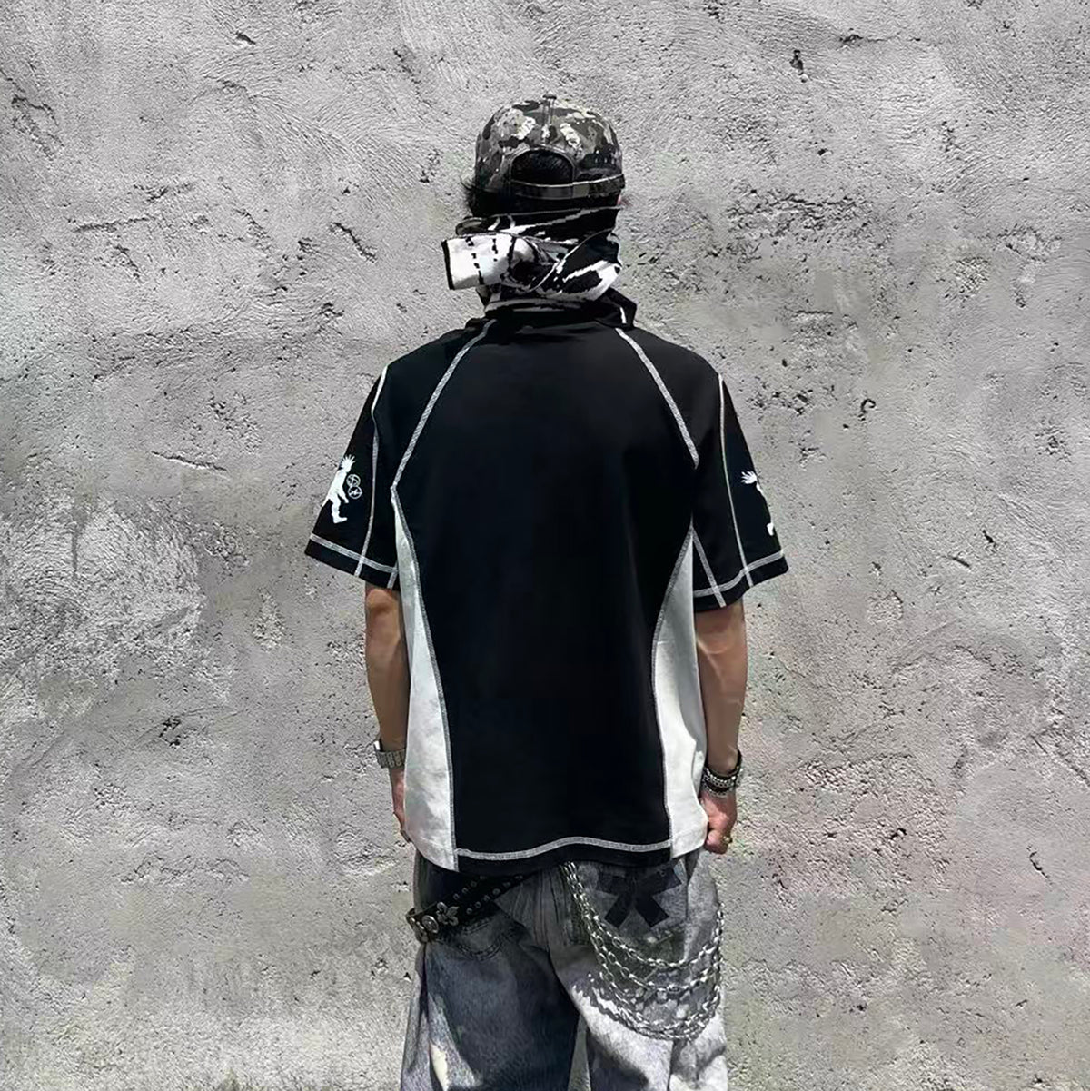 YIZILINGF Punk Spliced Badge Oversized T-Shirt