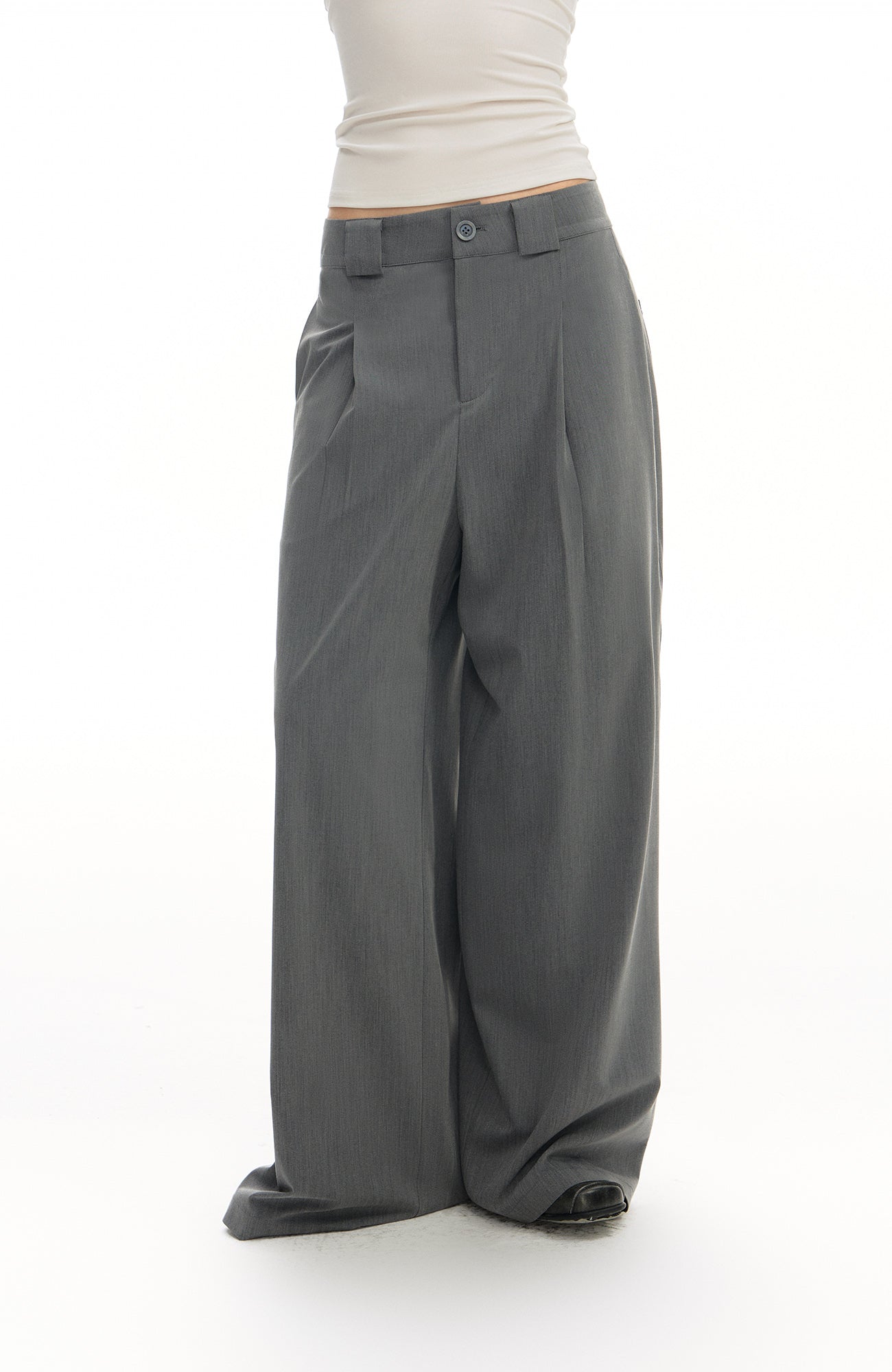 TGNS Pleated Wide-Leg Trousers