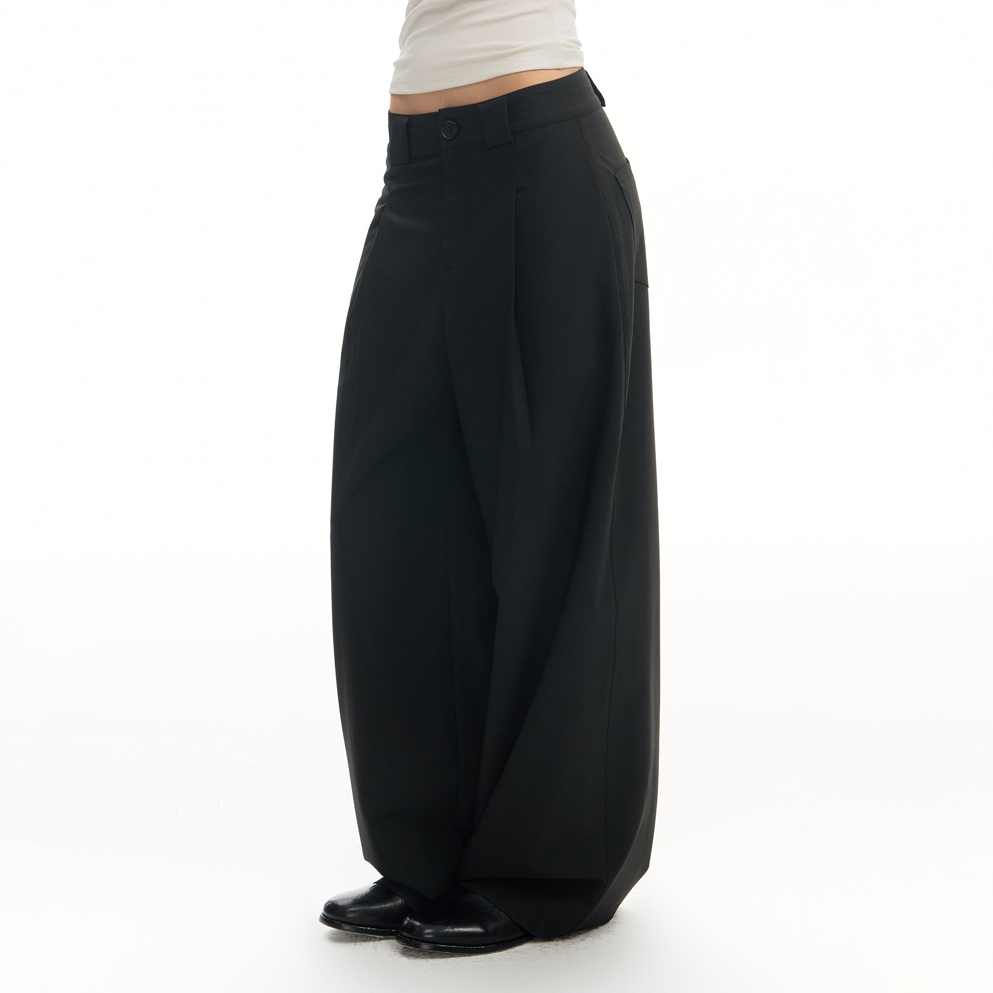 TGNS Pleated Wide-Leg Trousers