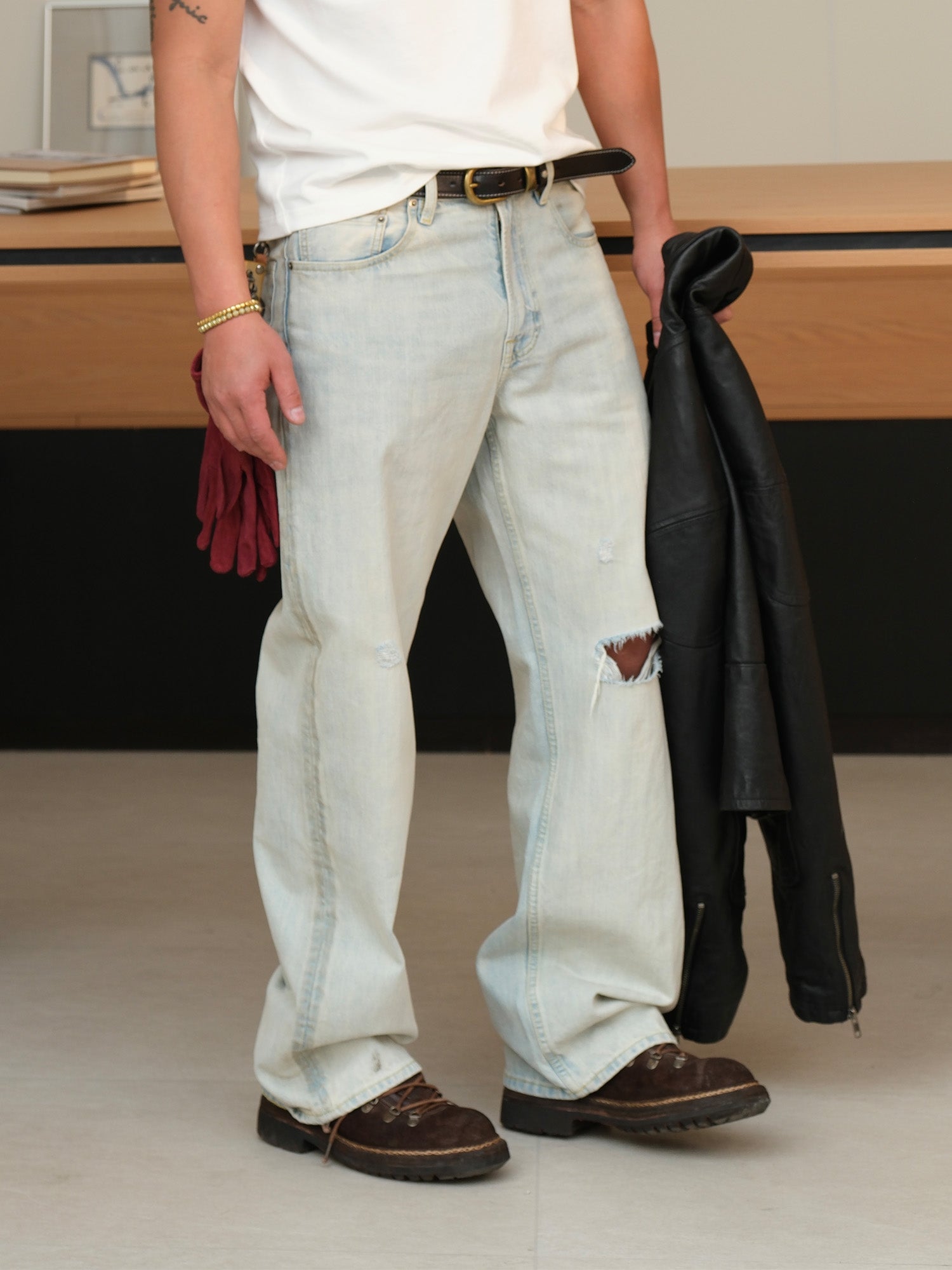 NEIGBORL Retro Washed Distressed Straight-Leg Jeans, premium urban and streetwear designers apparel on PROJECTISR.com, NEIGBORL