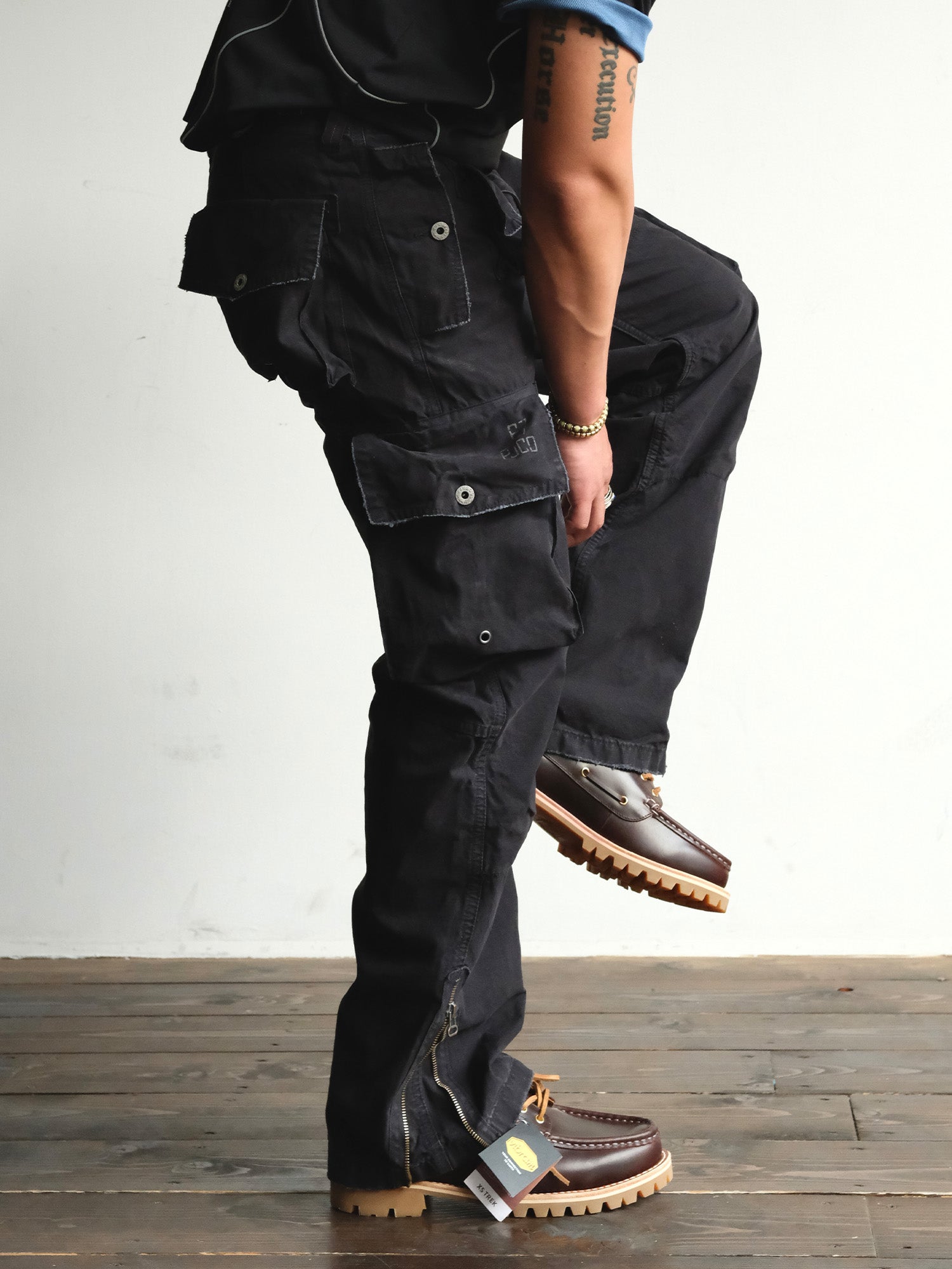 NEIGBORL Washed Distressed Multi-Pocket Cargo Pants, premium urban and streetwear designers apparel on PROJECTISR.com, NEIGBORL