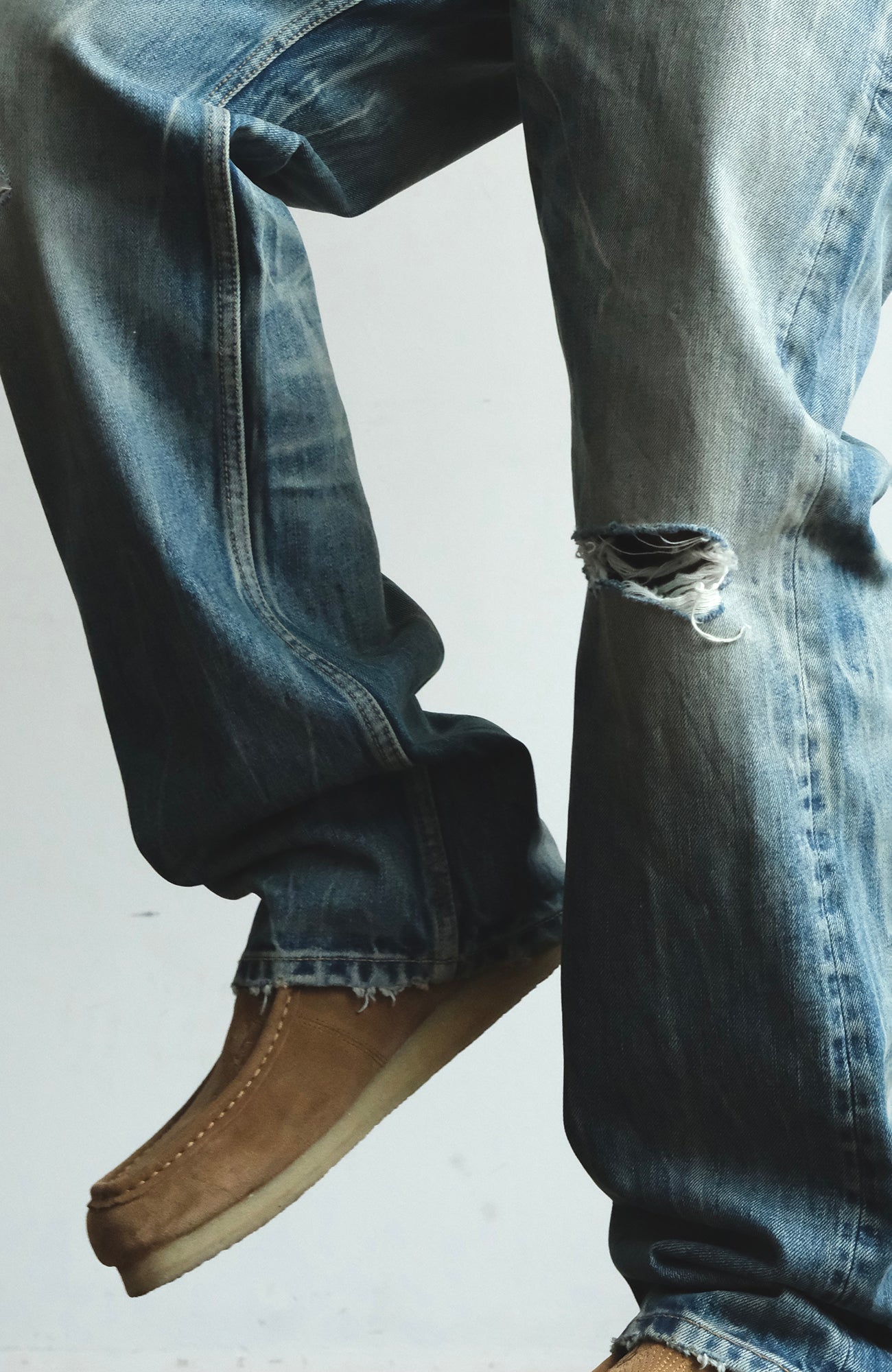 NEIGBORL Wash Distressed Loose-Fit Jeans Blue, premium urban and streetwear designers apparel on PROJECTISR.com, NEIGBORL