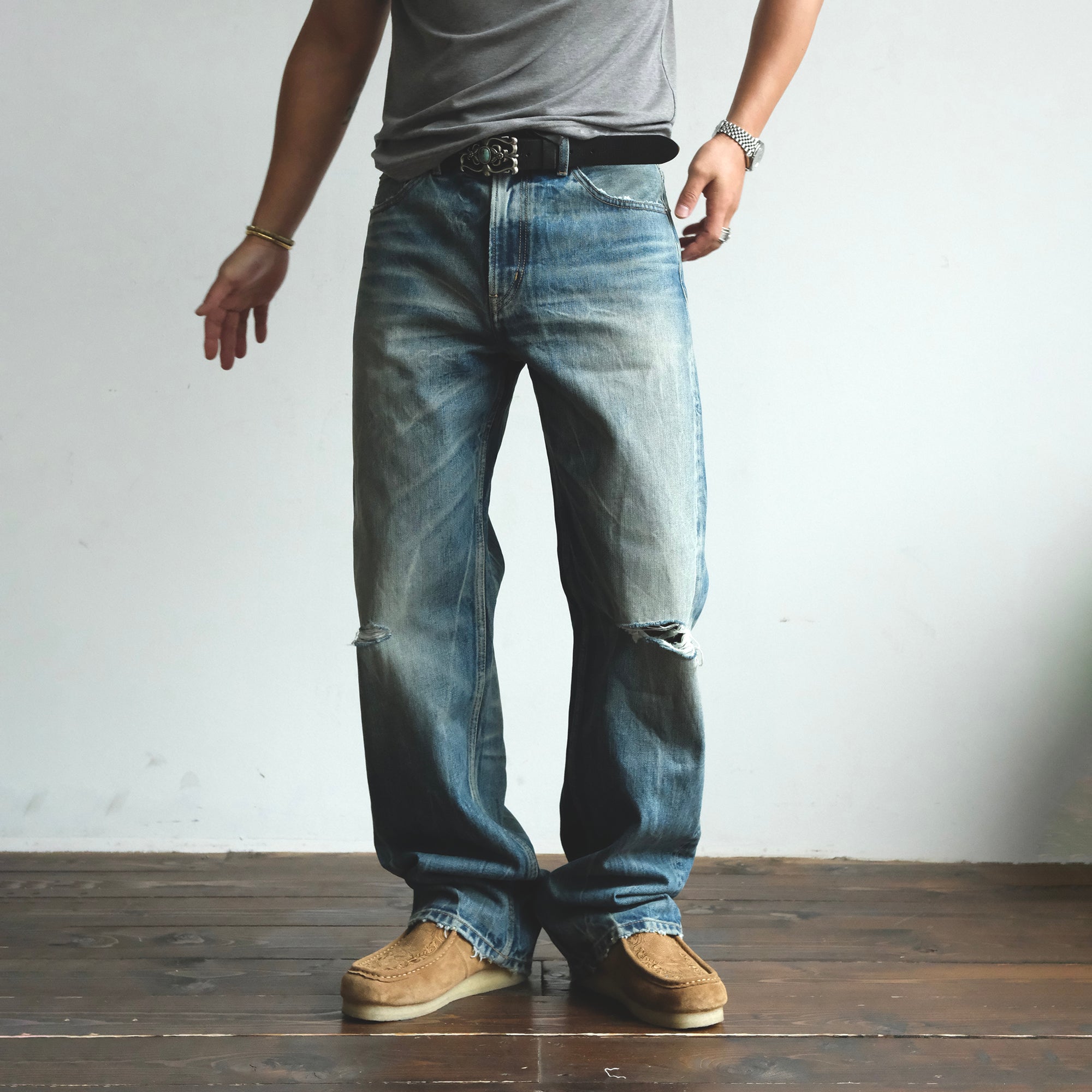 NEIGBORL Wash Distressed Loose-Fit Jeans Blue, premium urban and streetwear designers apparel on PROJECTISR.com, NEIGBORL