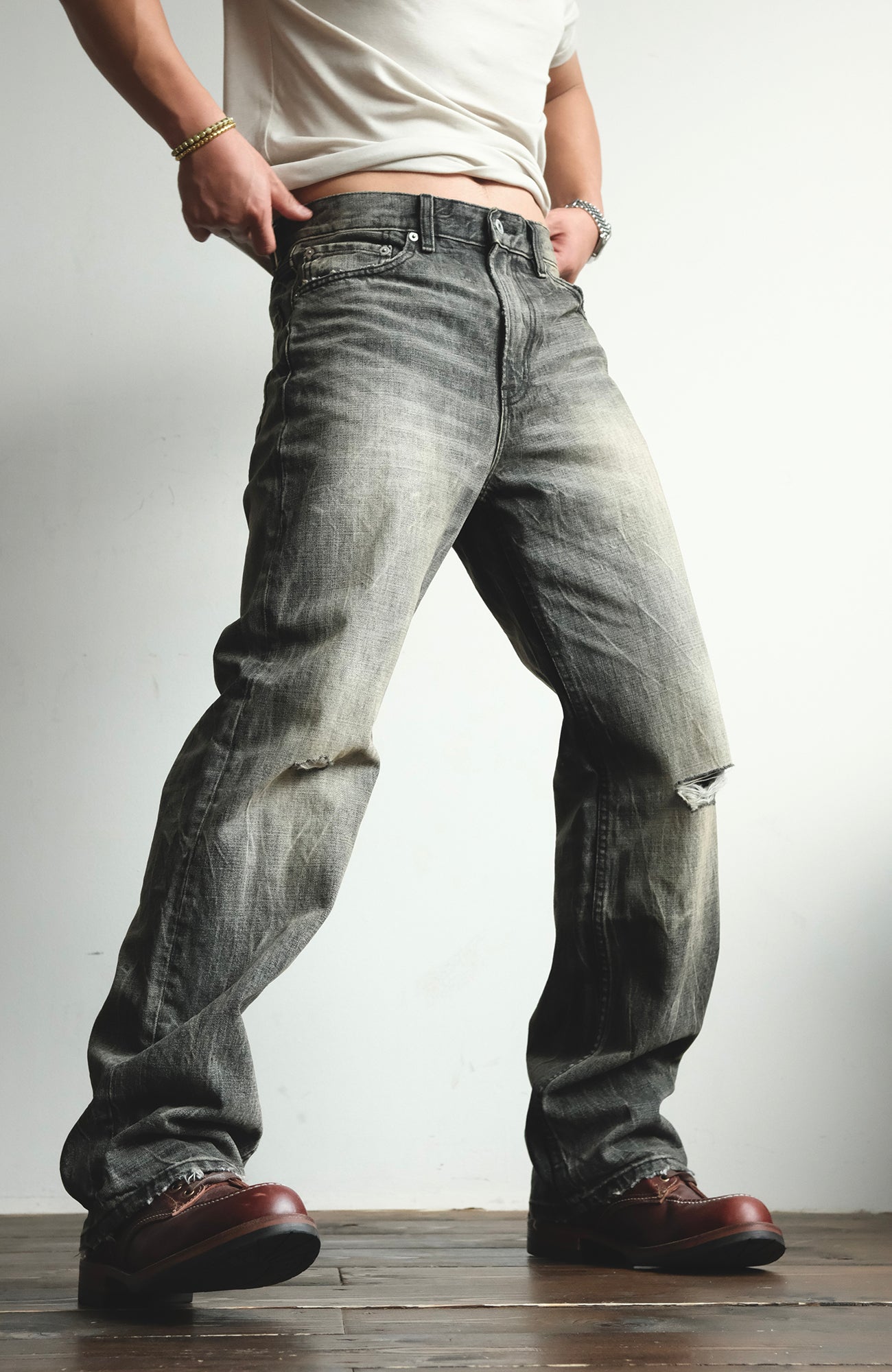 NEIGBORL Wash Distressed Loose-Fit Jeans Black, premium urban and streetwear designers apparel on PROJECTISR.com, NEIGBORL