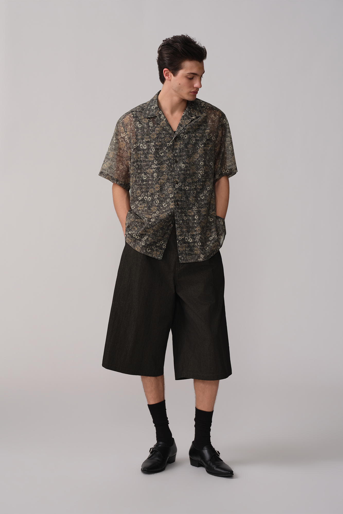 OPICLOTH Retro Pleated Wide-Leg Cropped Shorts, premium urban and streetwear designers apparel on PROJECTISR.com, OPICLOTH