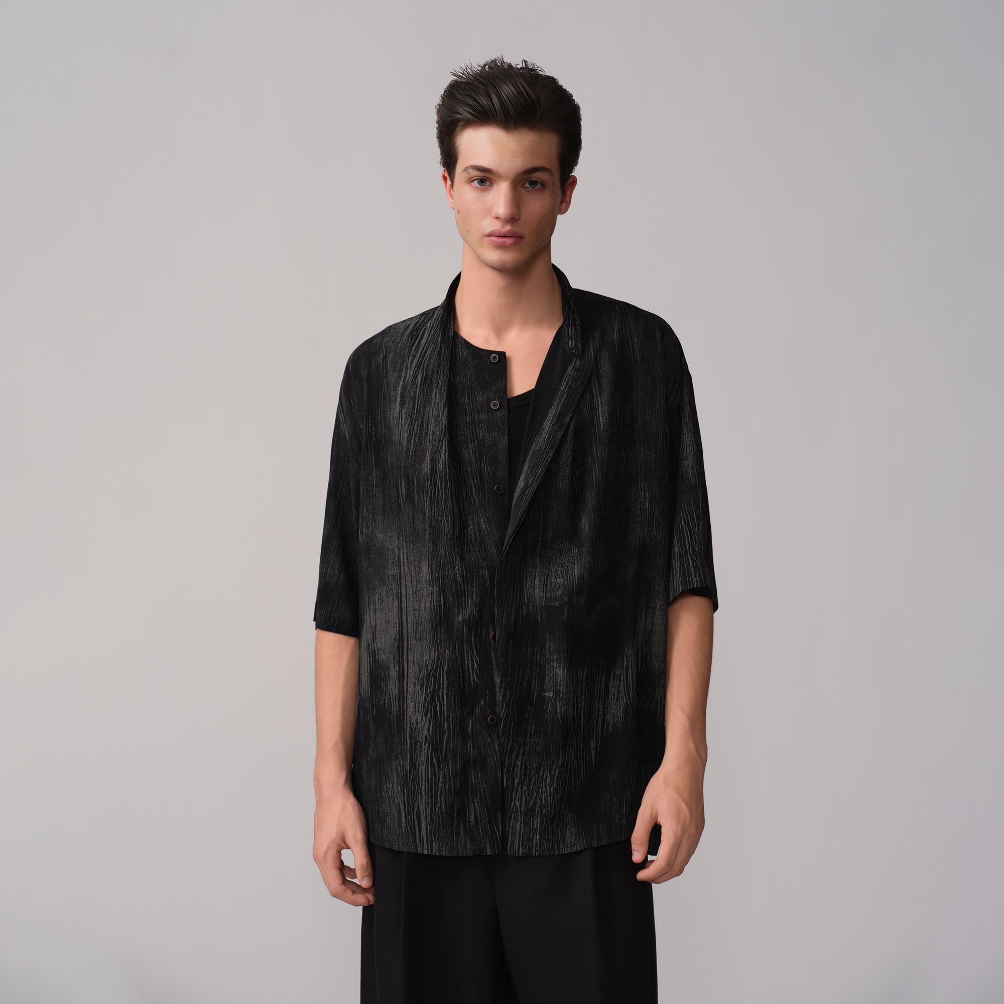 OPICLOTH Crinkled Draped Half Shirt