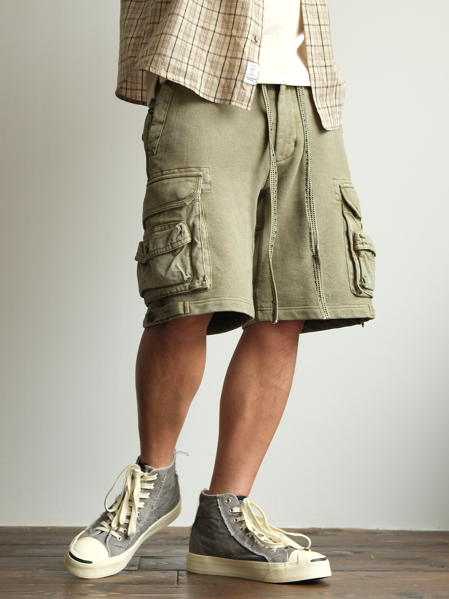 NEIGBORL Utility Multi-Pocket Drawstring Sweat Shorts