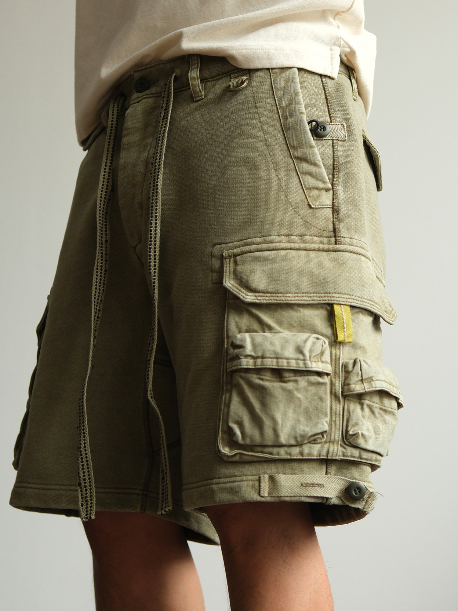 NEIGBORL Utility Multi-Pocket Drawstring Sweat Shorts