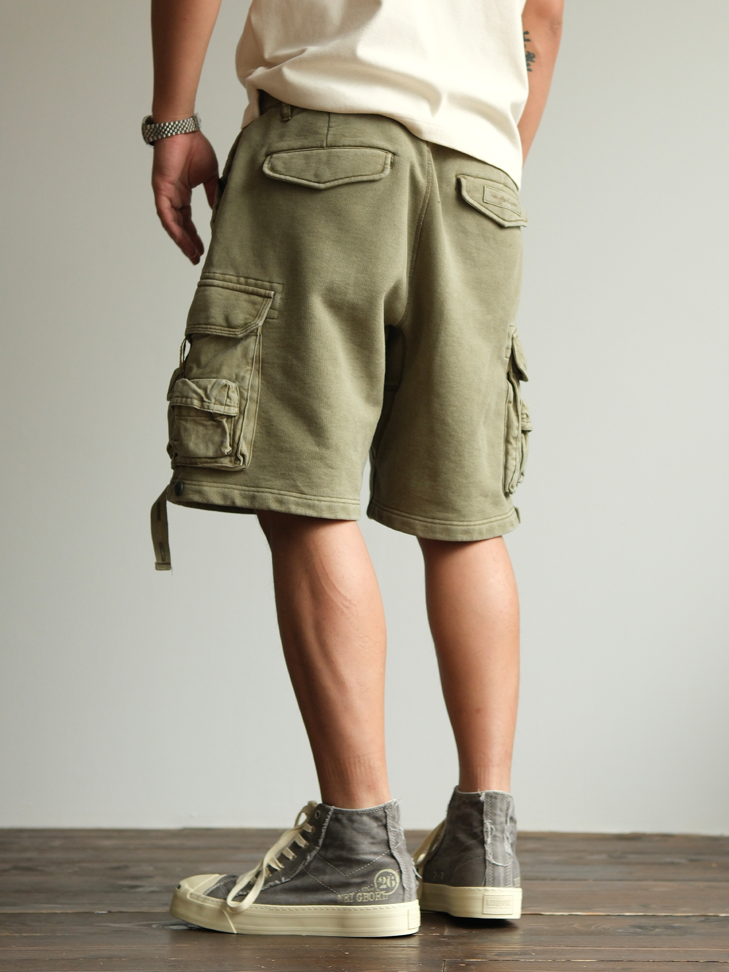 NEIGBORL Utility Multi-Pocket Drawstring Sweat Shorts