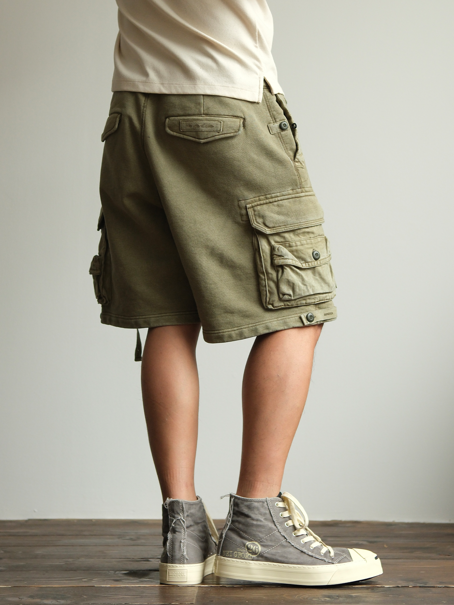 NEIGBORL Utility Multi-Pocket Drawstring Sweat Shorts
