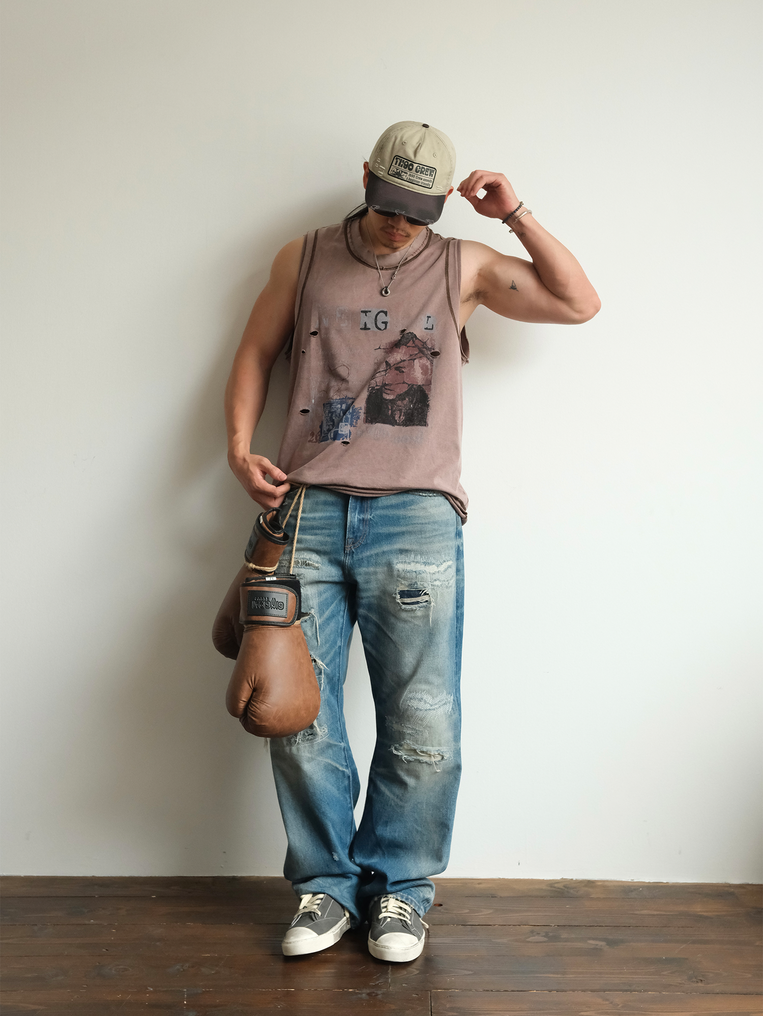 NEIGBORL Distressed Washed Graphic Tank Top