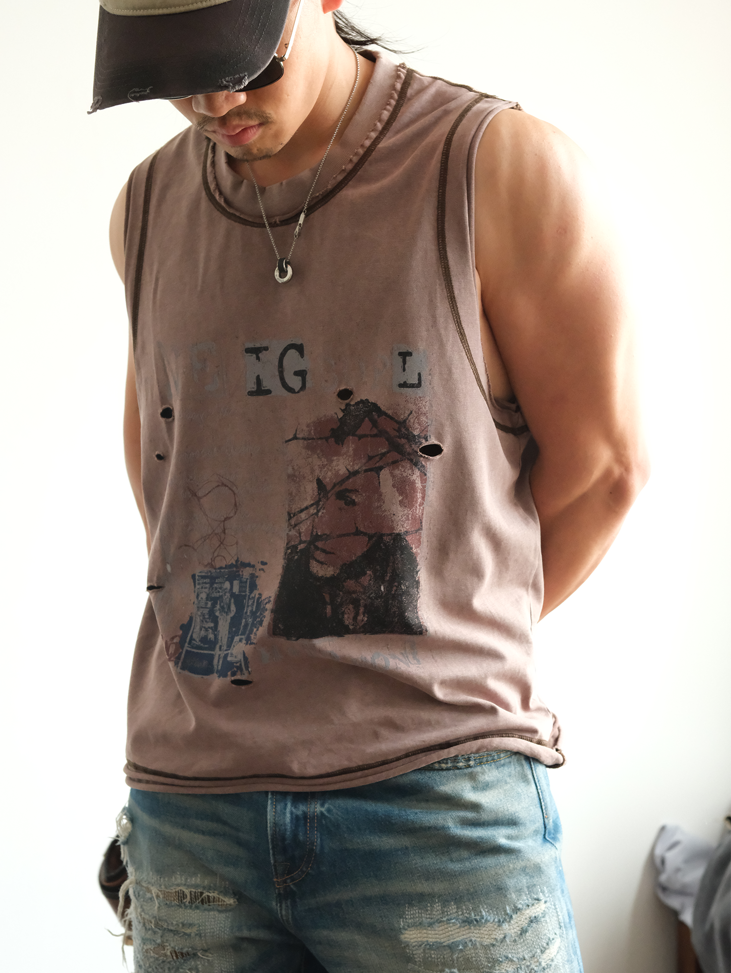 NEIGBORL Distressed Washed Graphic Tank Top