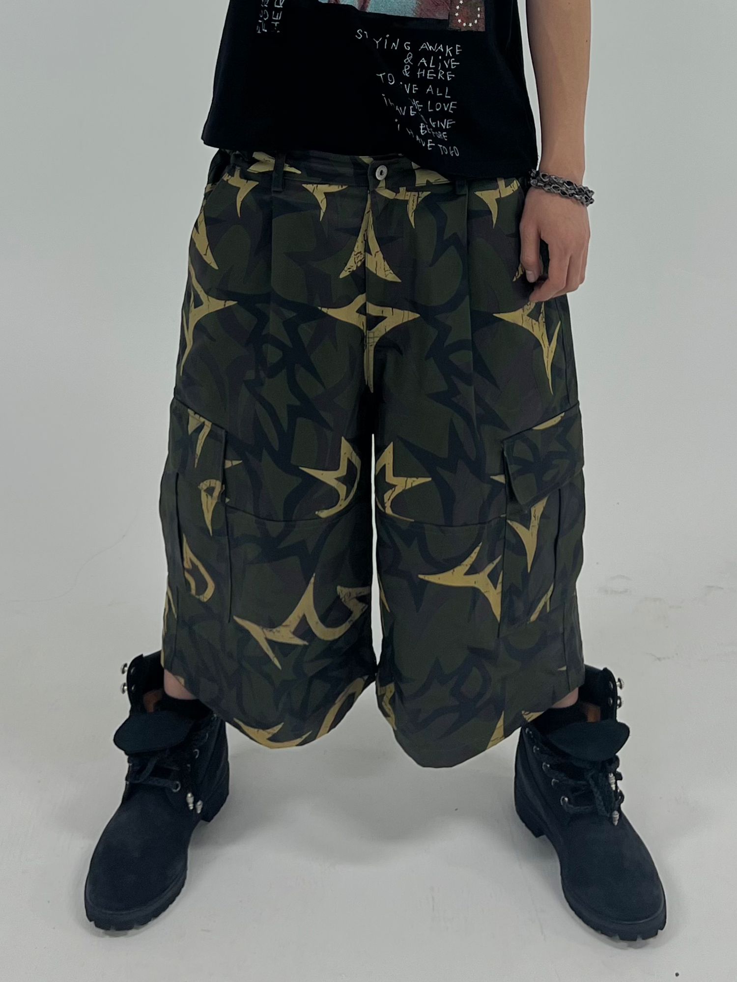 TECNINEGROUP Thorn Star Waxed Camo Shorts