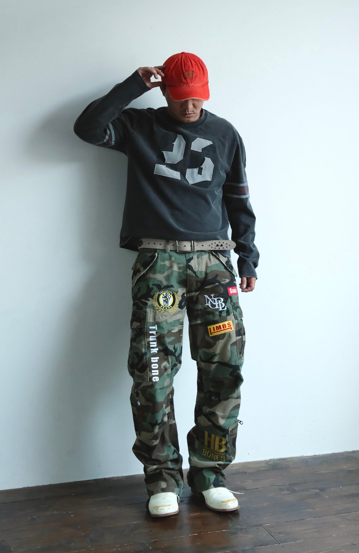 NEIGBORL Retro Camo Embroidered Straight-Leg Cargo Pants
