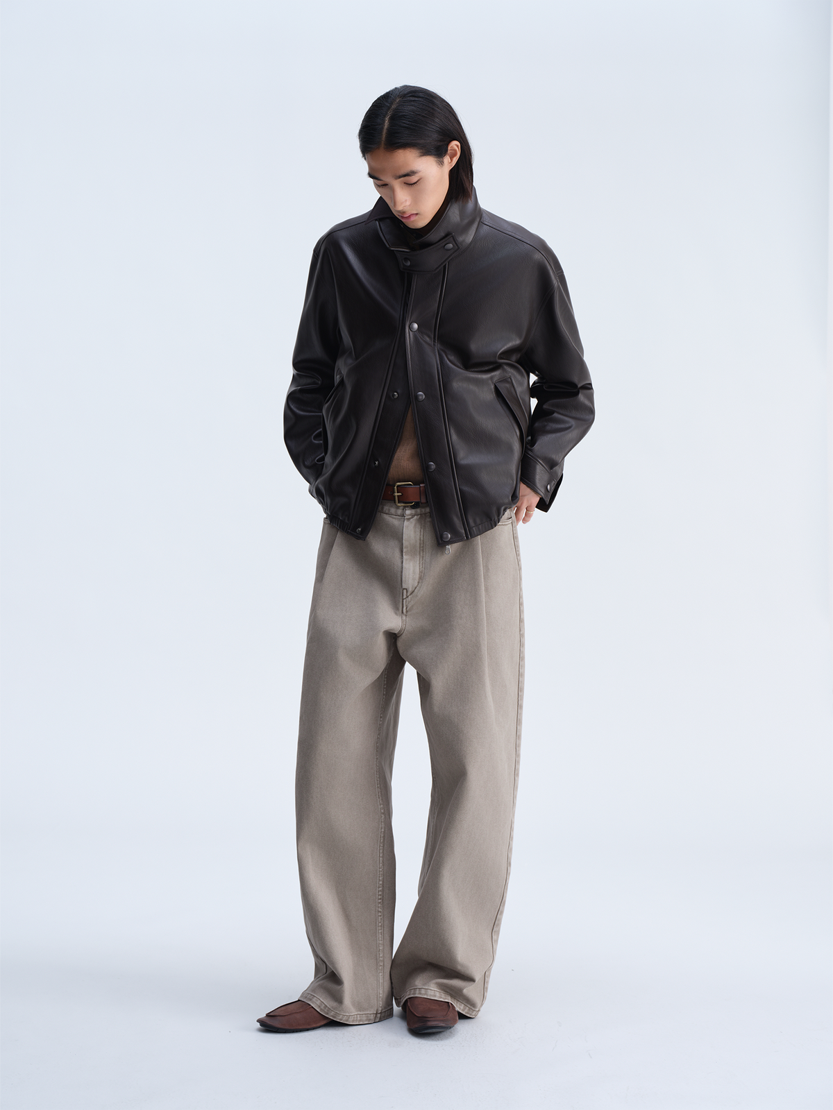 OPICLOTH Washed Pleated Tapered Jeans