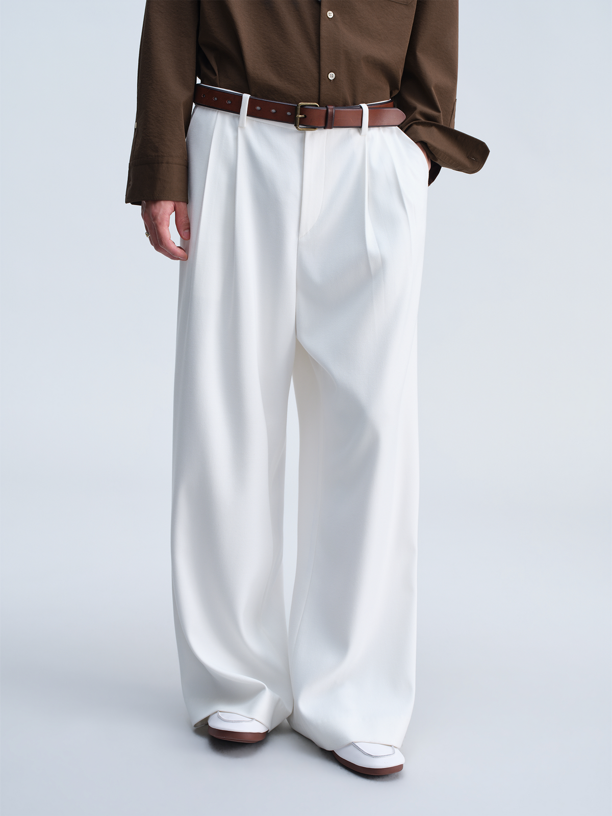 OPICLOTH Classic Pleated Wide-Leg Trousers