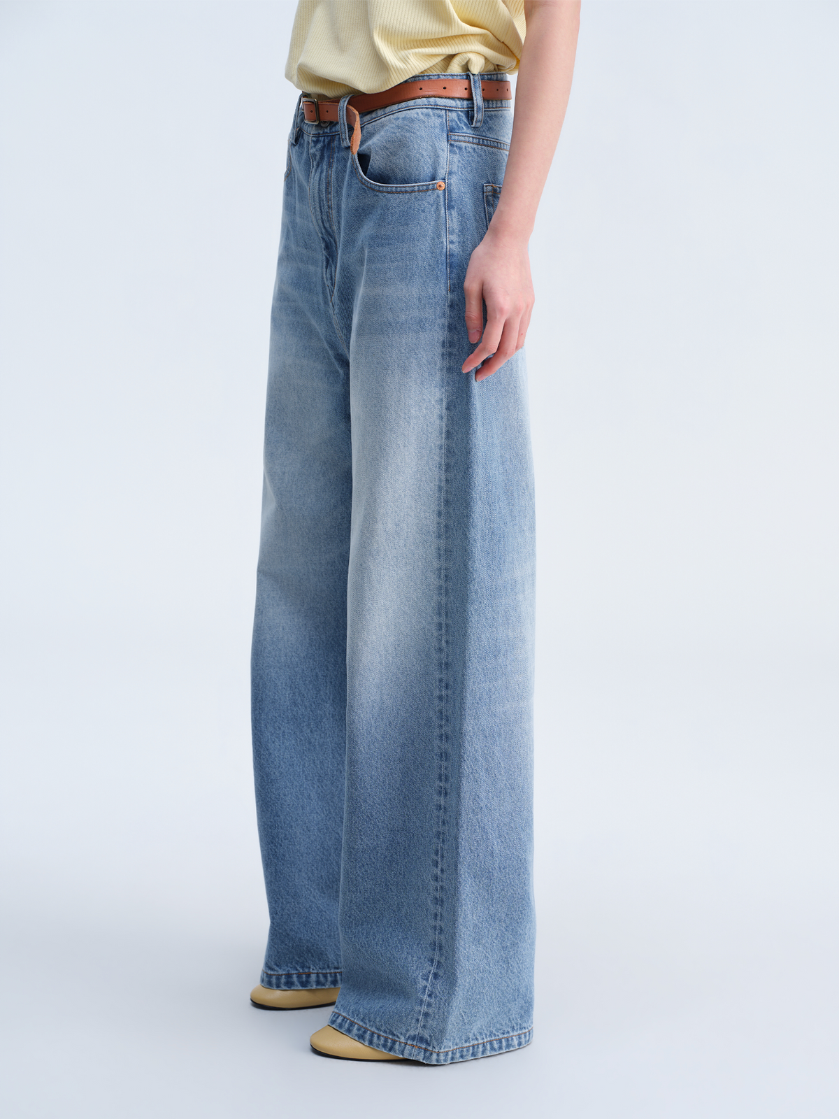 OPICLOTH Retro Washed Wide-Leg Jeans