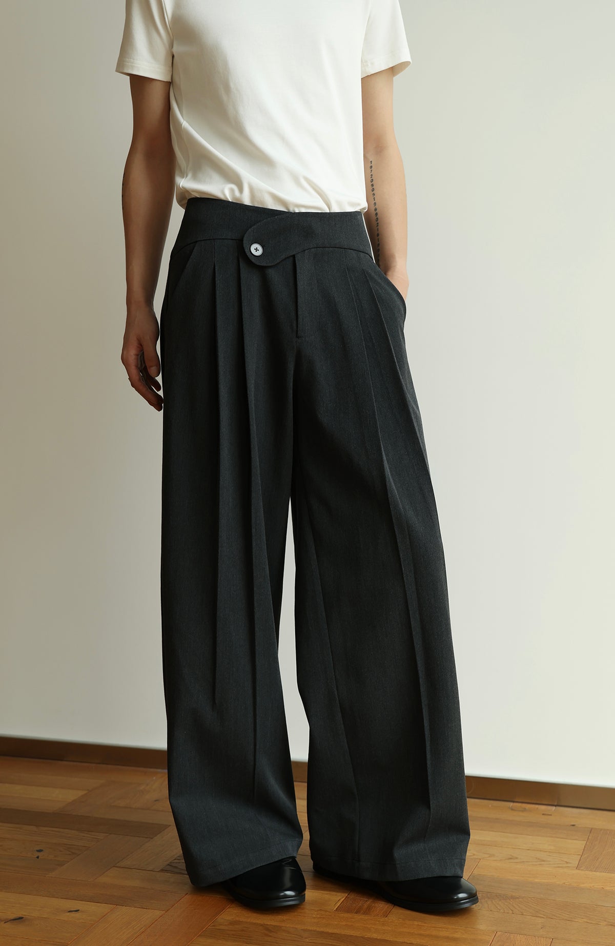 OKAYTHXBYE Pleated Wide-Leg Trousers
