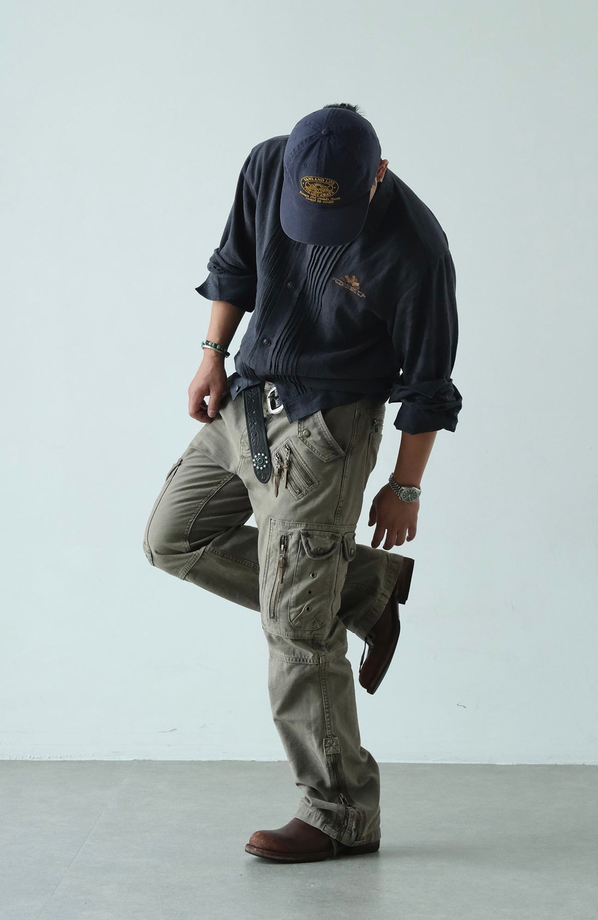 NEIGBORL Retro Multi-Pocket Wide-Leg Cargo Pants