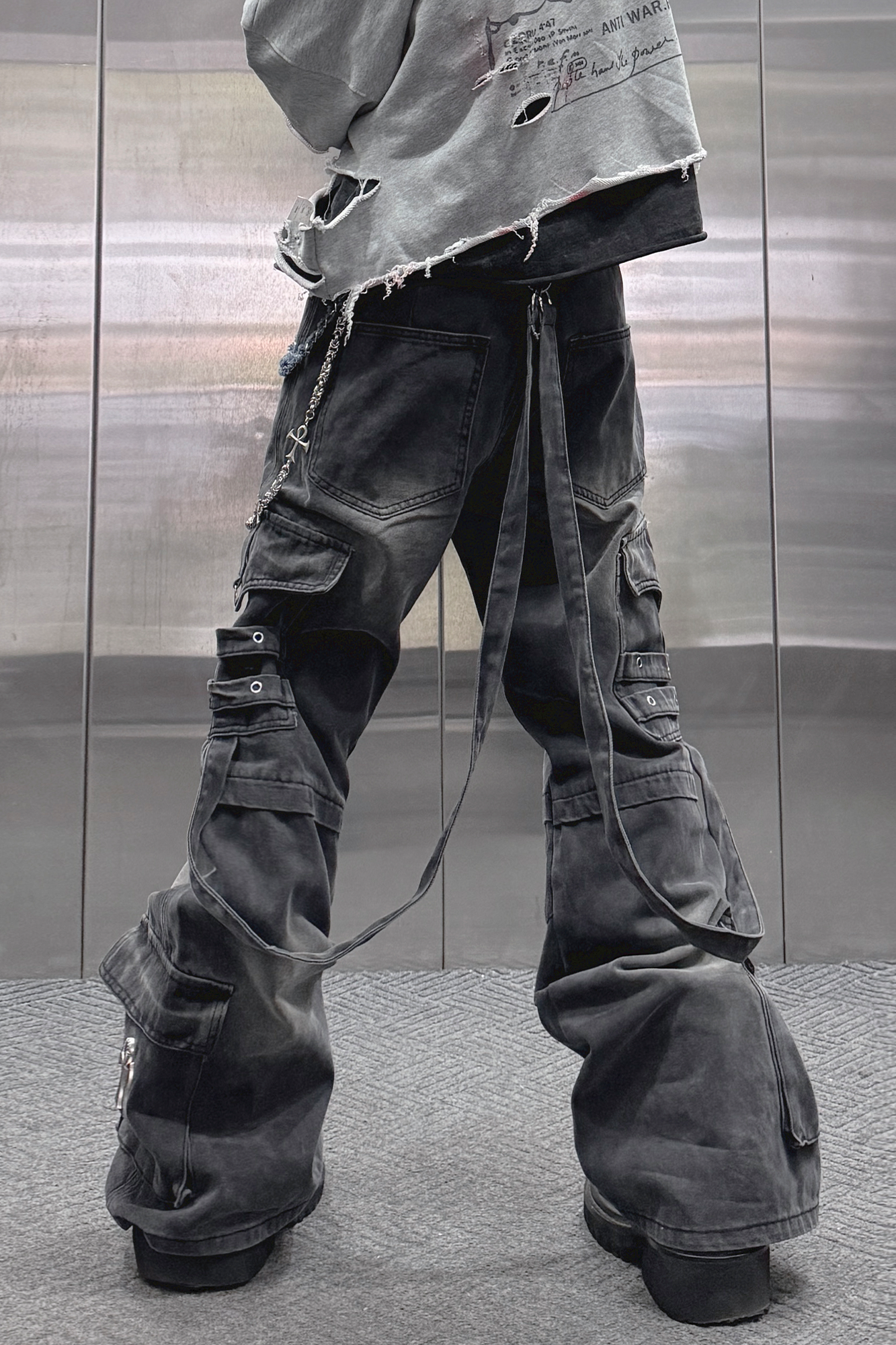 ANTI WAR REVIVAL Distressed Strap Multi-Pocket Wide-Leg Jeans