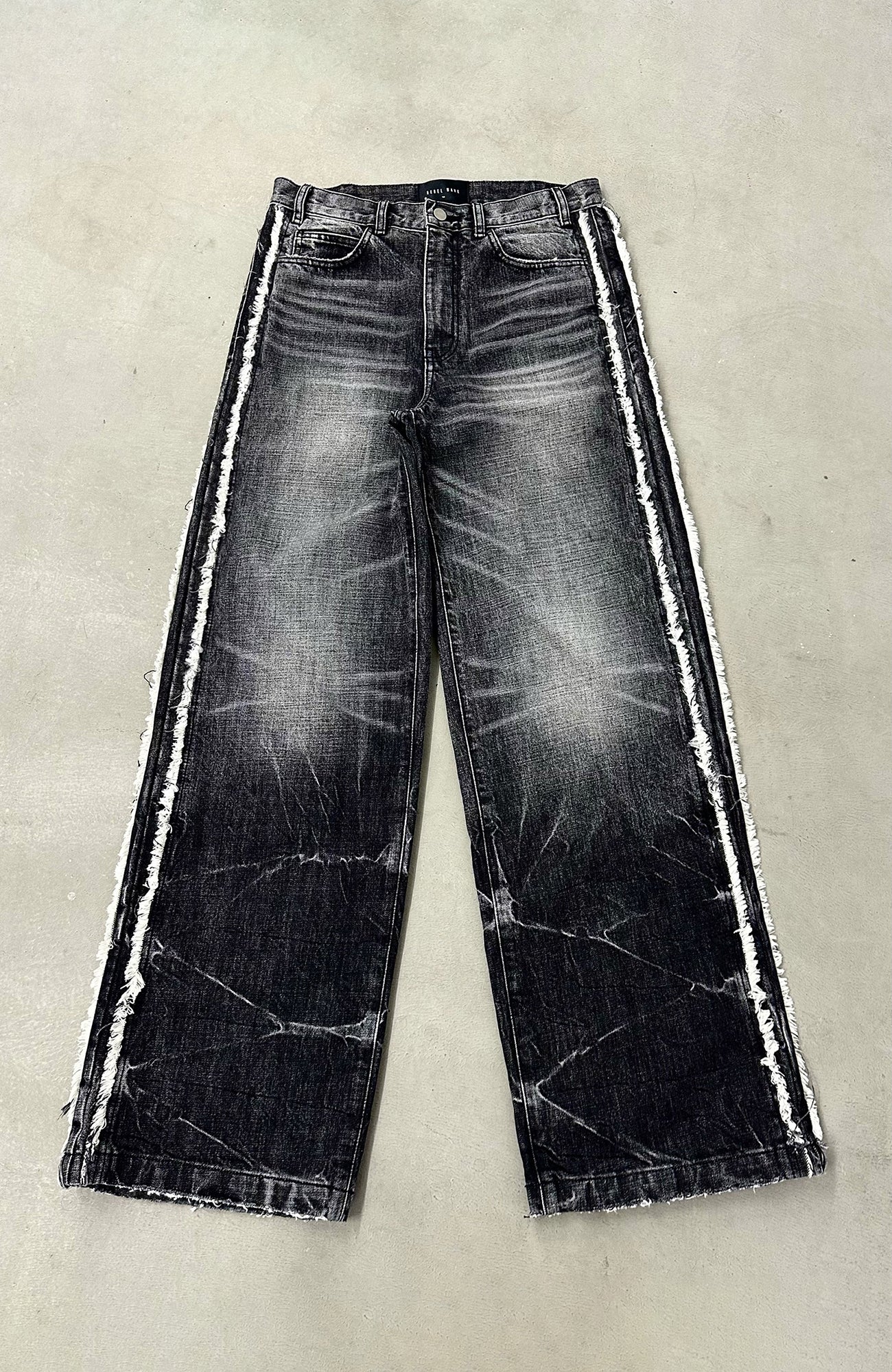 REBEL WAVE Faded Wash Raw Edge Jeans