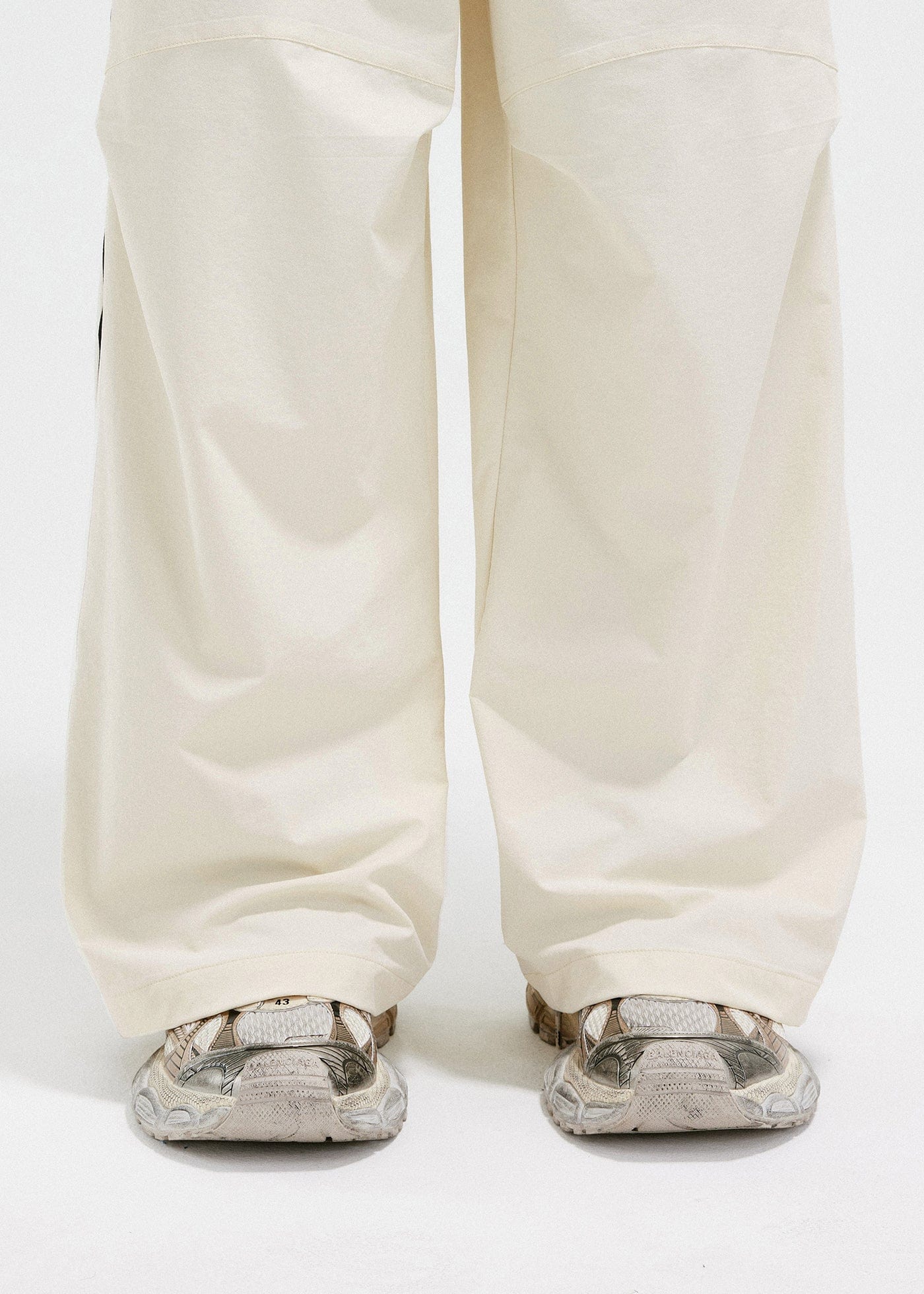 BONELESS Modern Tusks Crinkled Pants