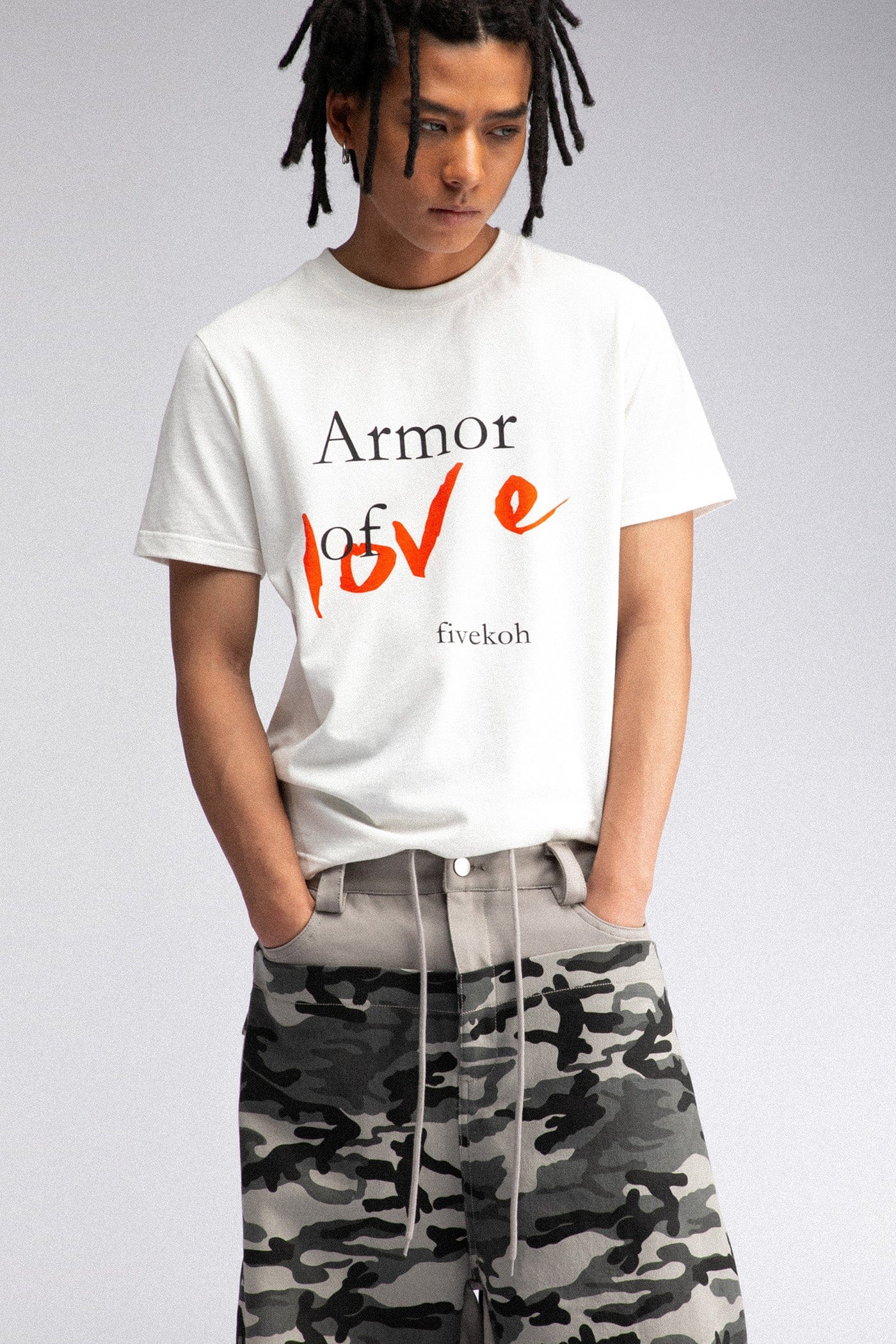 FIVEKOH Armor of Love Slogan T-Shirt