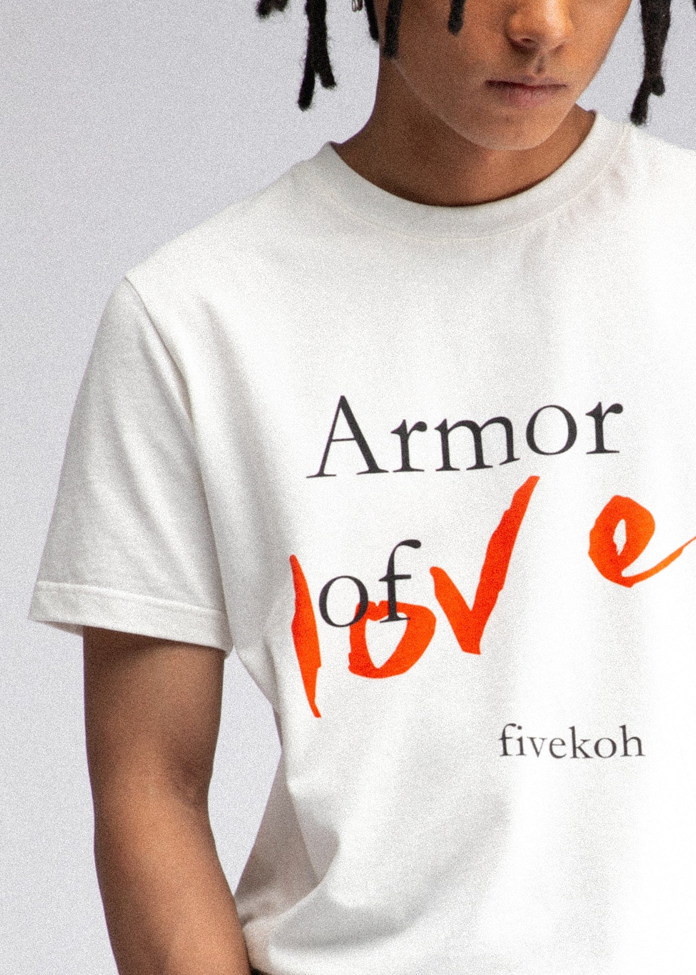 FIVEKOH Armor of Love Slogan T-Shirt