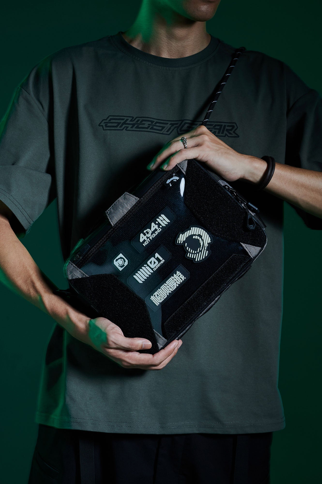 OVERCLOCK ROAM Utility Tablet Organizer, premium urban and streetwear designers apparel on PROJECTISR.com, OVERCLOCK ROAM