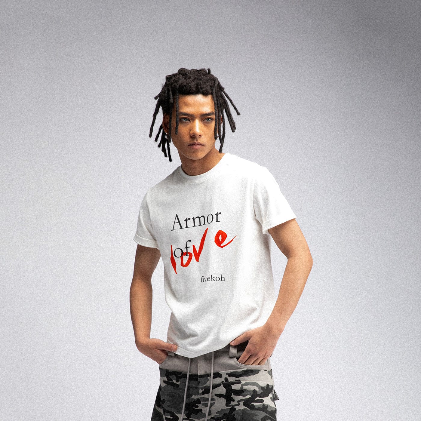 FIVEKOH Armor of Love Slogan T-Shirt