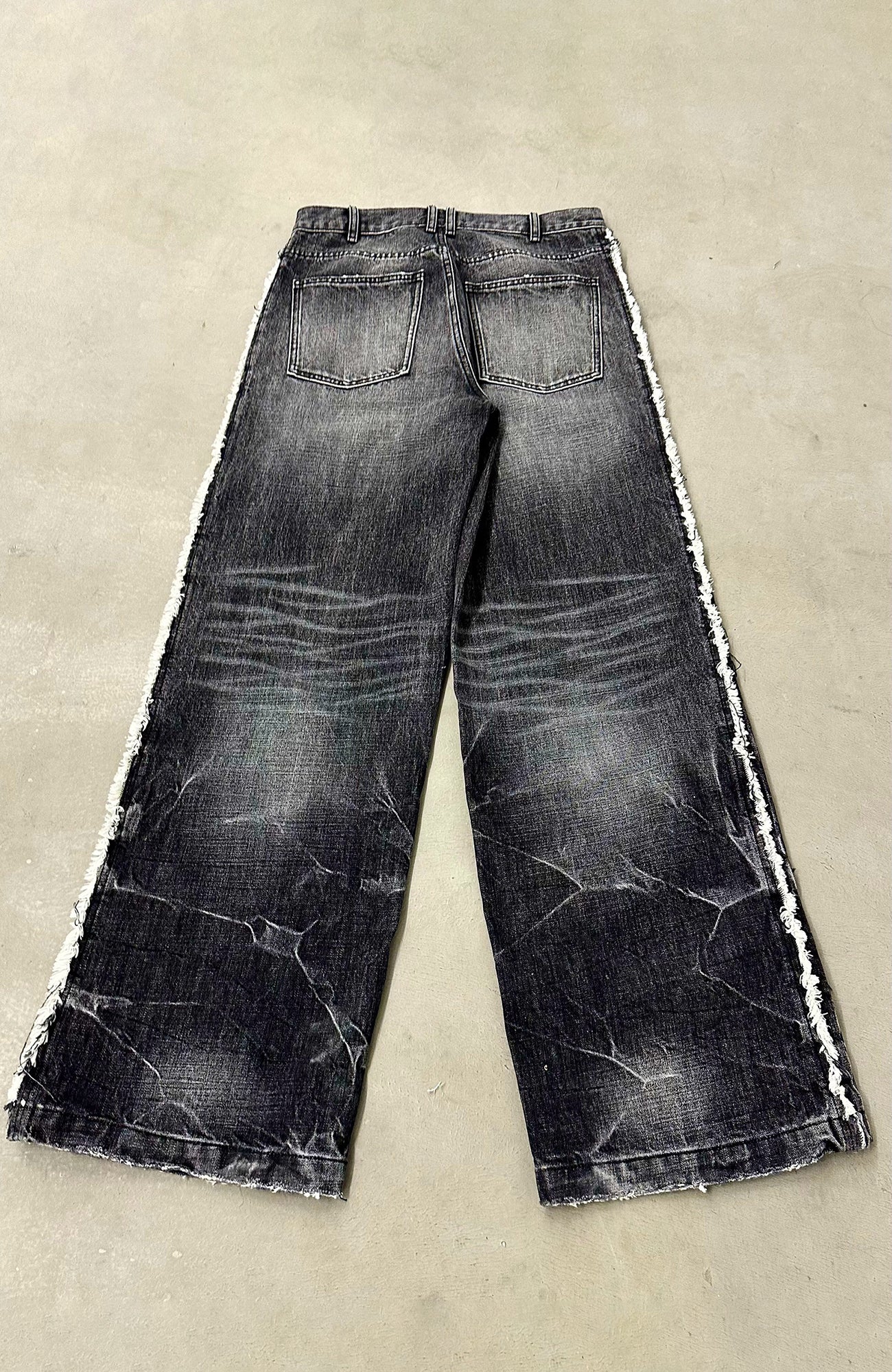 REBEL WAVE Faded Wash Raw Edge Jeans