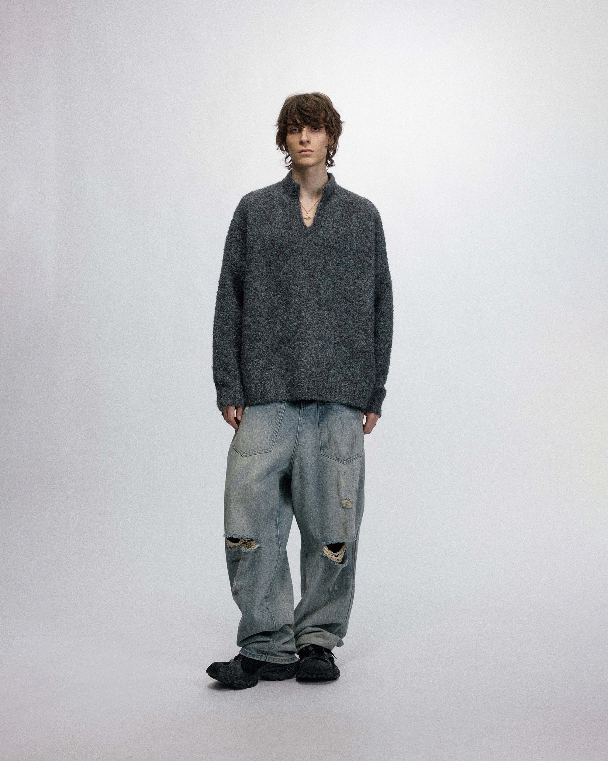 OVDY Modern V-neck Fleece Sweater OVDY Modern V-neck Fleece Sweater